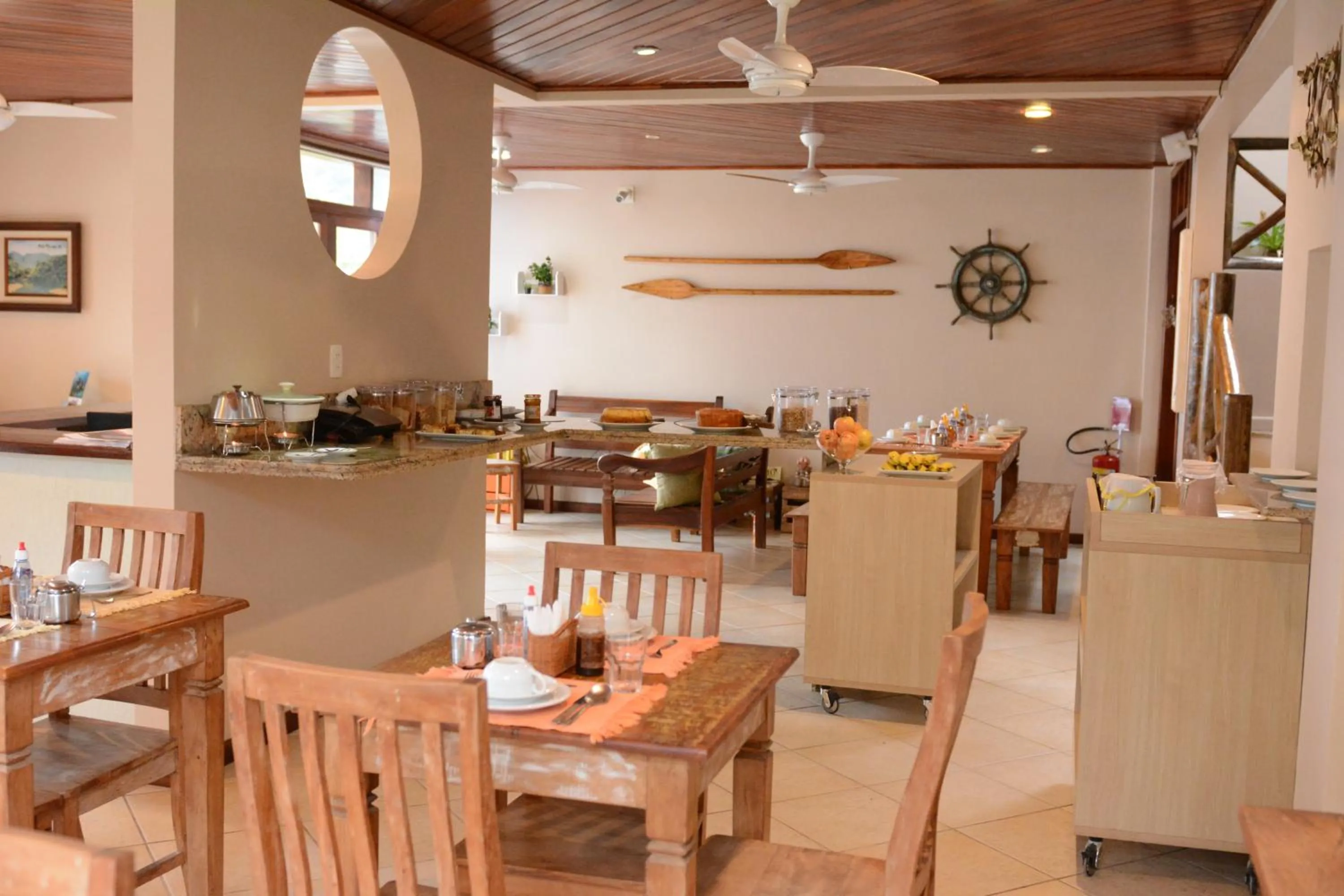 Restaurant/places to eat in Pousada Caiçara