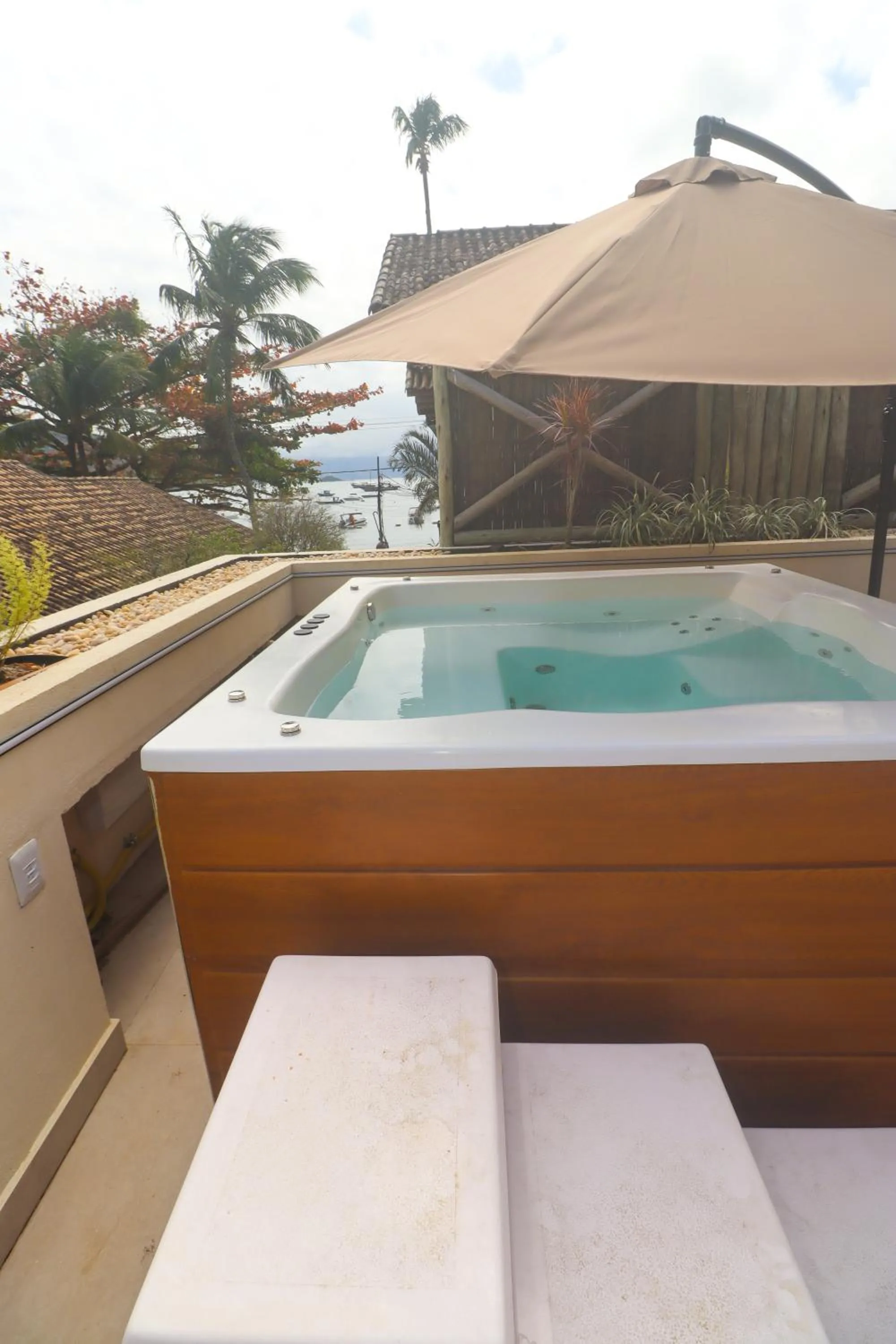 Hot Tub in Pousada Caiçara