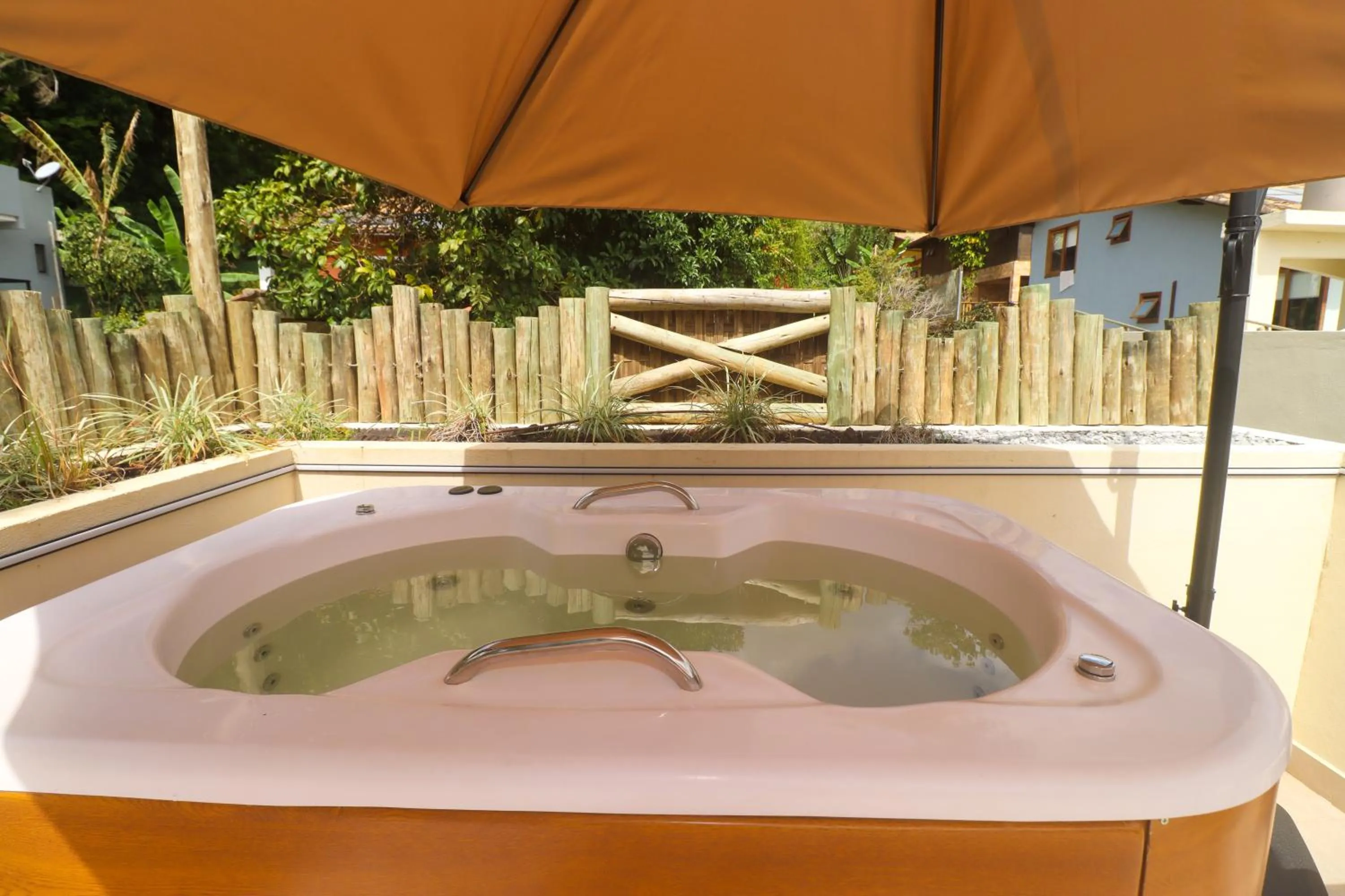 Hot Tub in Pousada Caiçara