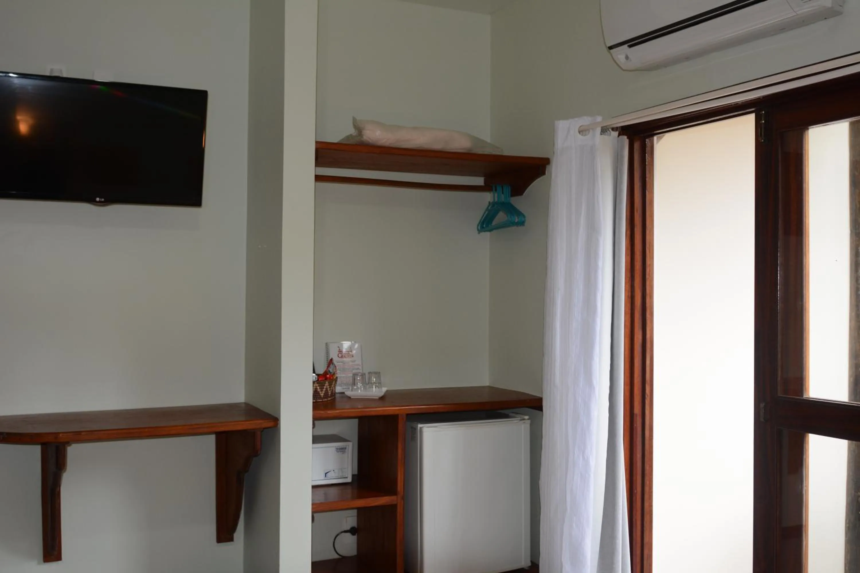 TV and multimedia in Pousada Caiçara