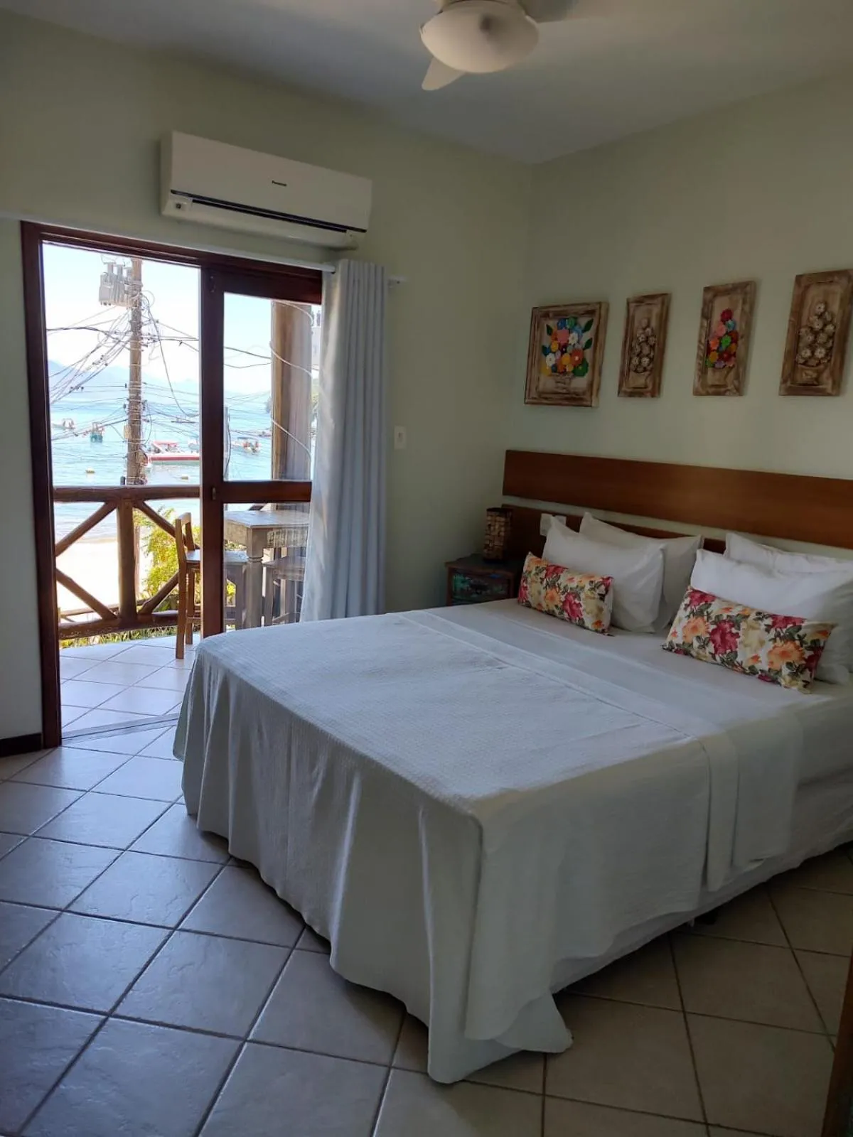 Photo of the whole room, Bed in Pousada Caiçara