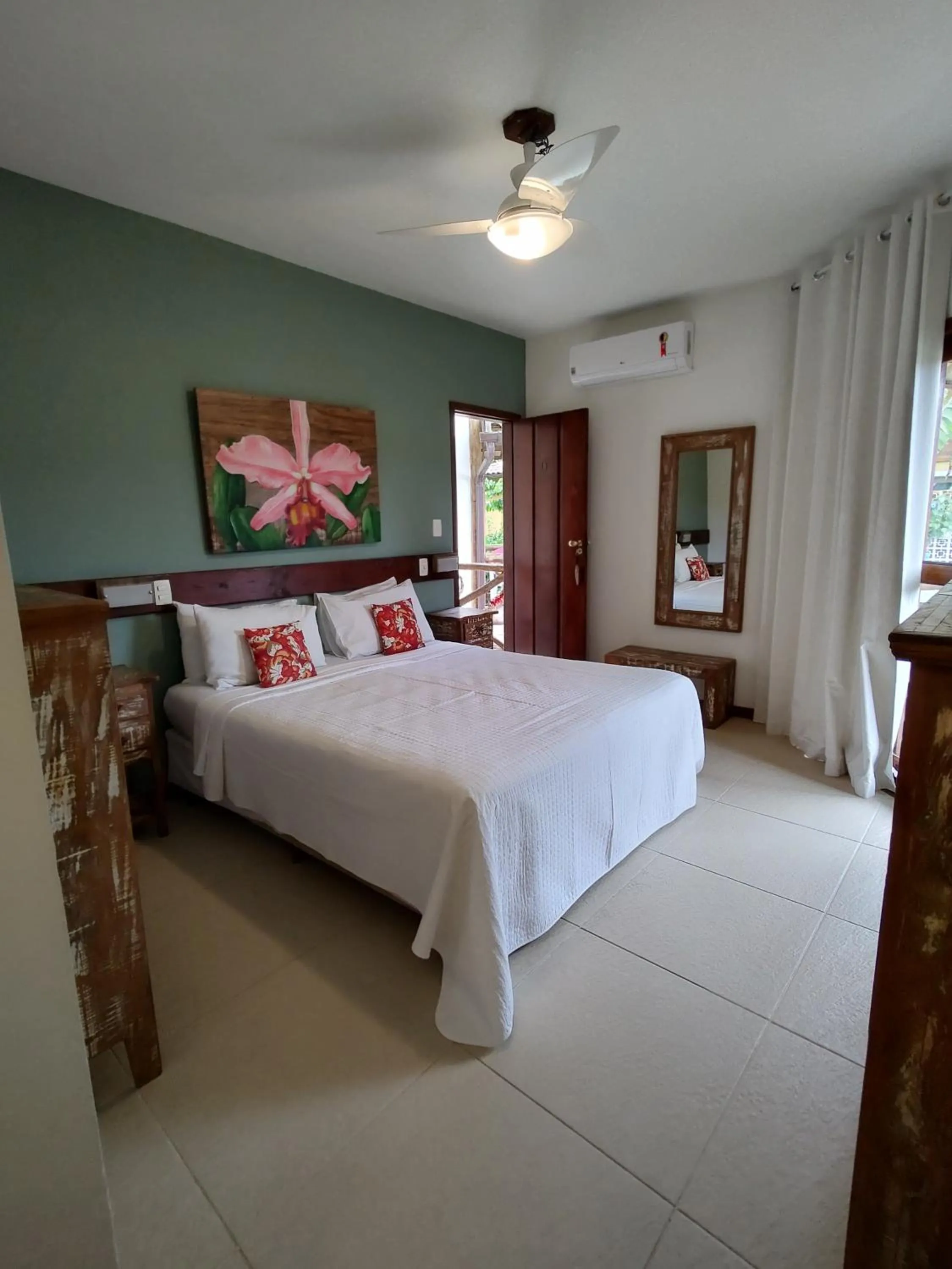 Photo of the whole room, Bed in Pousada Caiçara