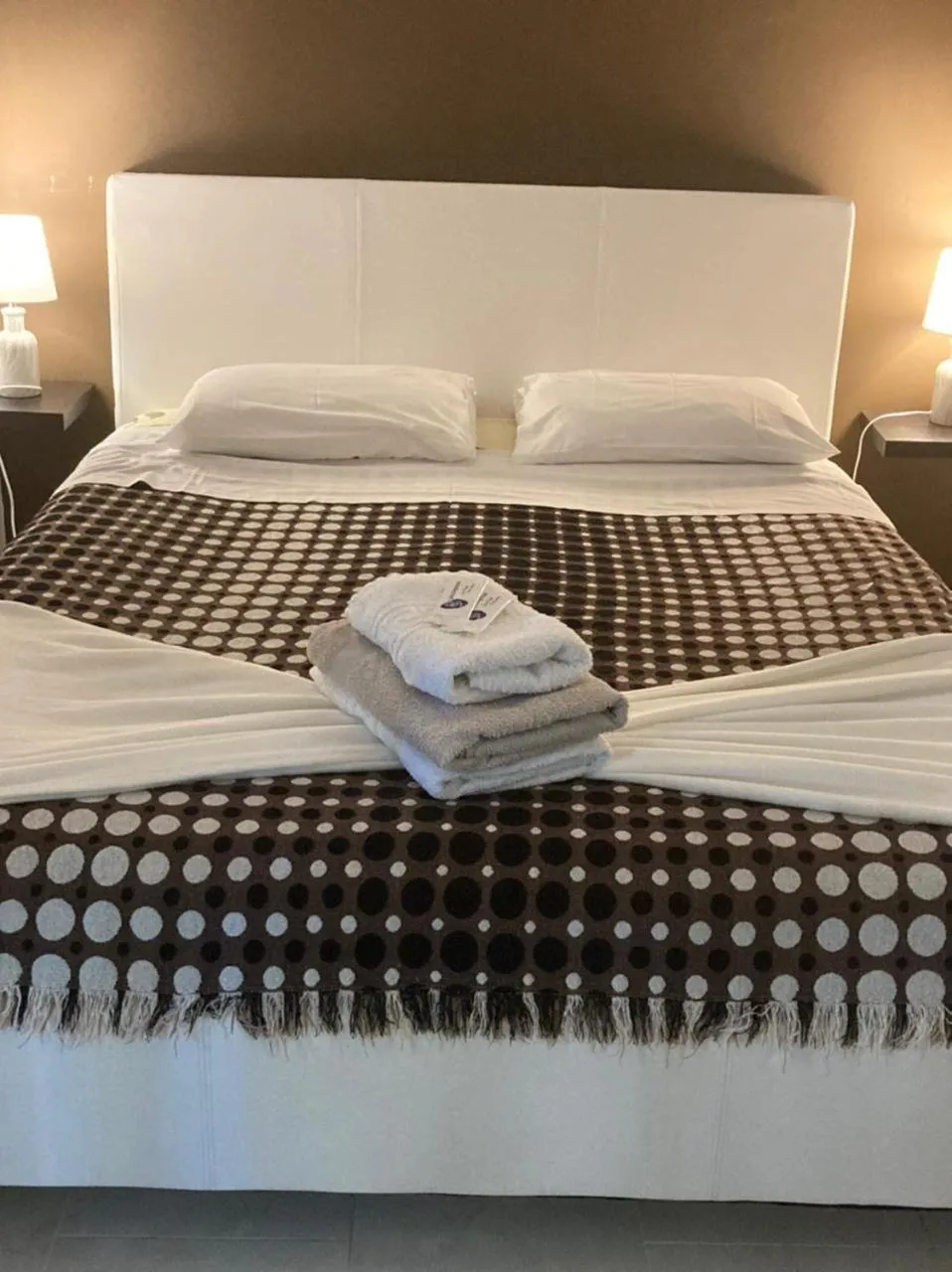 Bed in Galotel Agnoudas near the airport