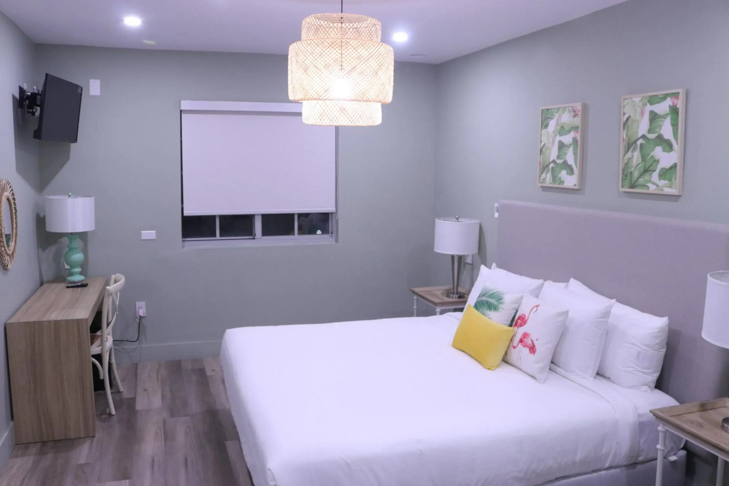 Bed in Harrison on the Beach Bed in Harrison on the Beach