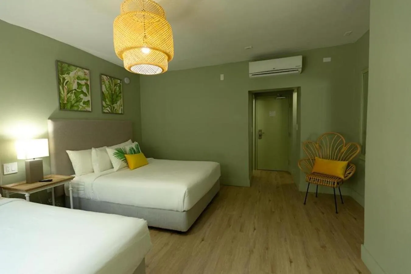 Bed in Harrison on the Beach