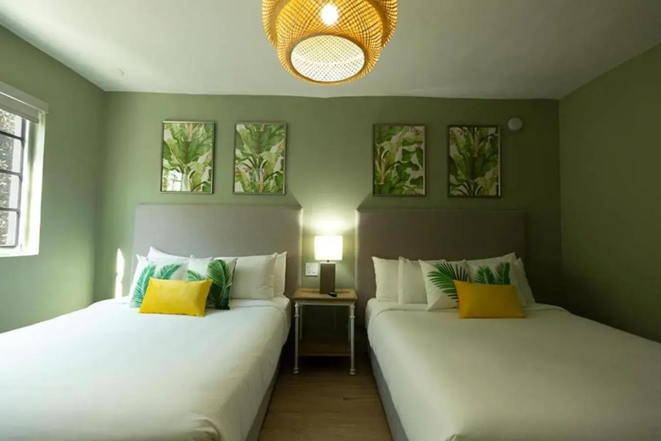 Photo of the whole room, Bed in Harrison on the Beach Photo of the whole room, Bed in Harrison on the Beach