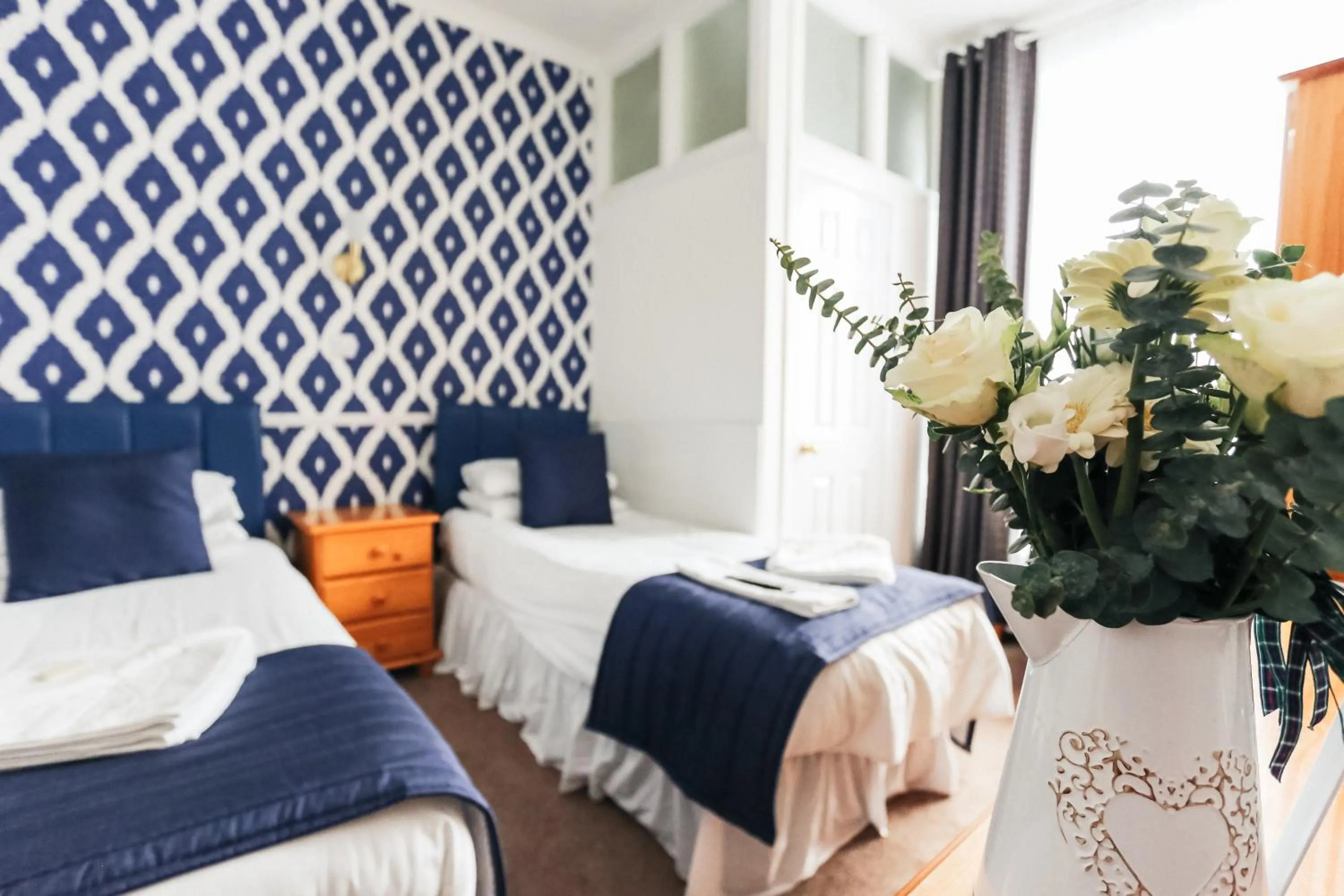 Photo of the whole room, Bed in Nethway Hotel