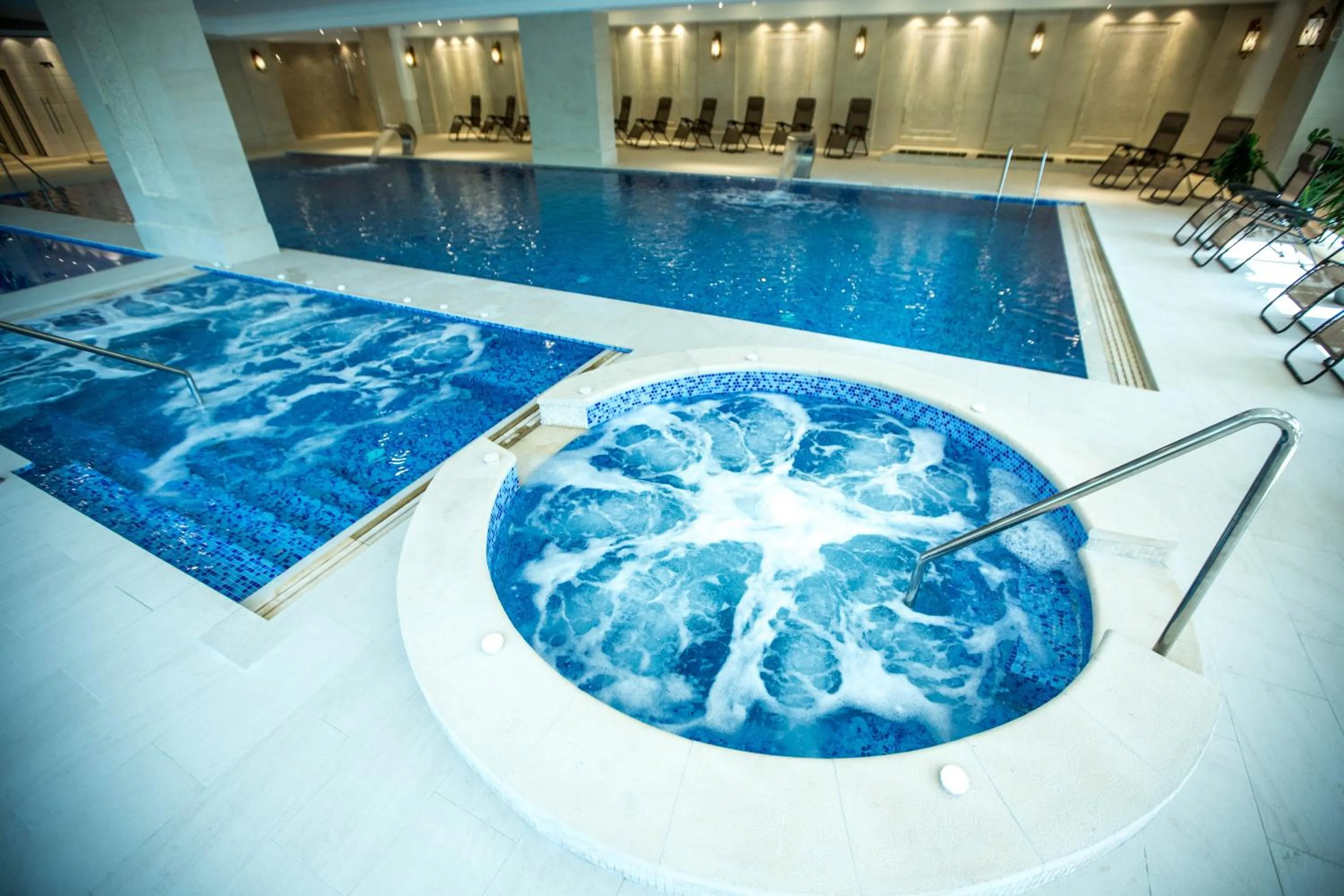 Hot Tub in Grand Hotel Minerva Resort & SPA