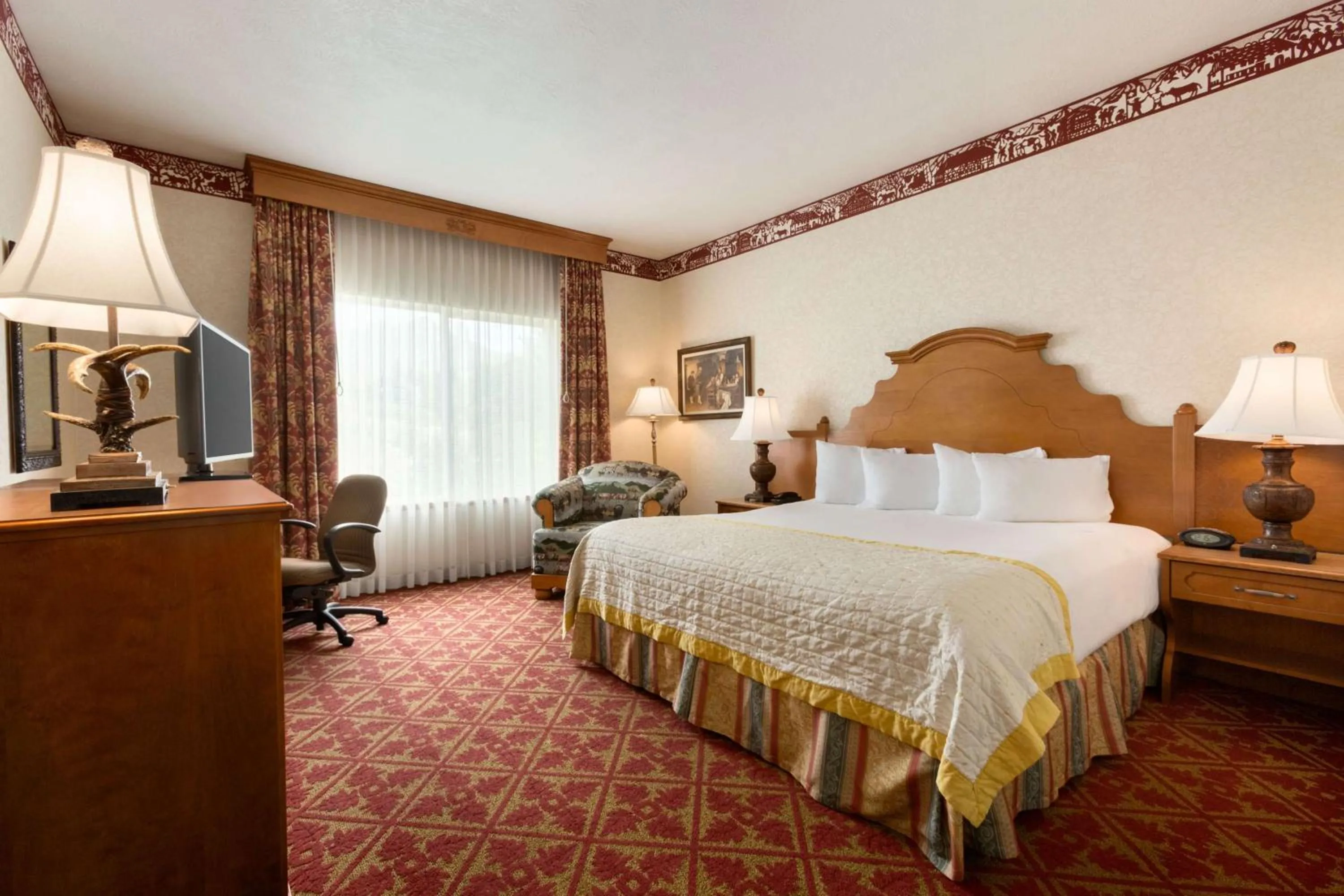 Photo of the whole room, Bed in Zermatt Utah Resort & Spa Trademark Collection by Wyndham