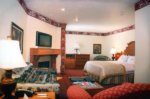 Photo of the whole room, Bed in Zermatt Utah Resort & Spa Trademark Collection by Wyndham