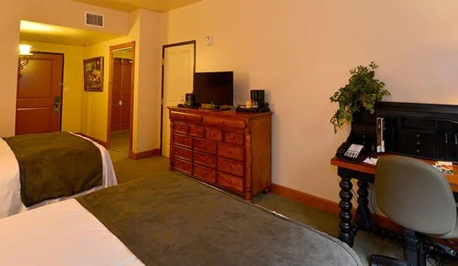 Bed in Zermatt Utah Resort & Spa Trademark Collection by Wyndham