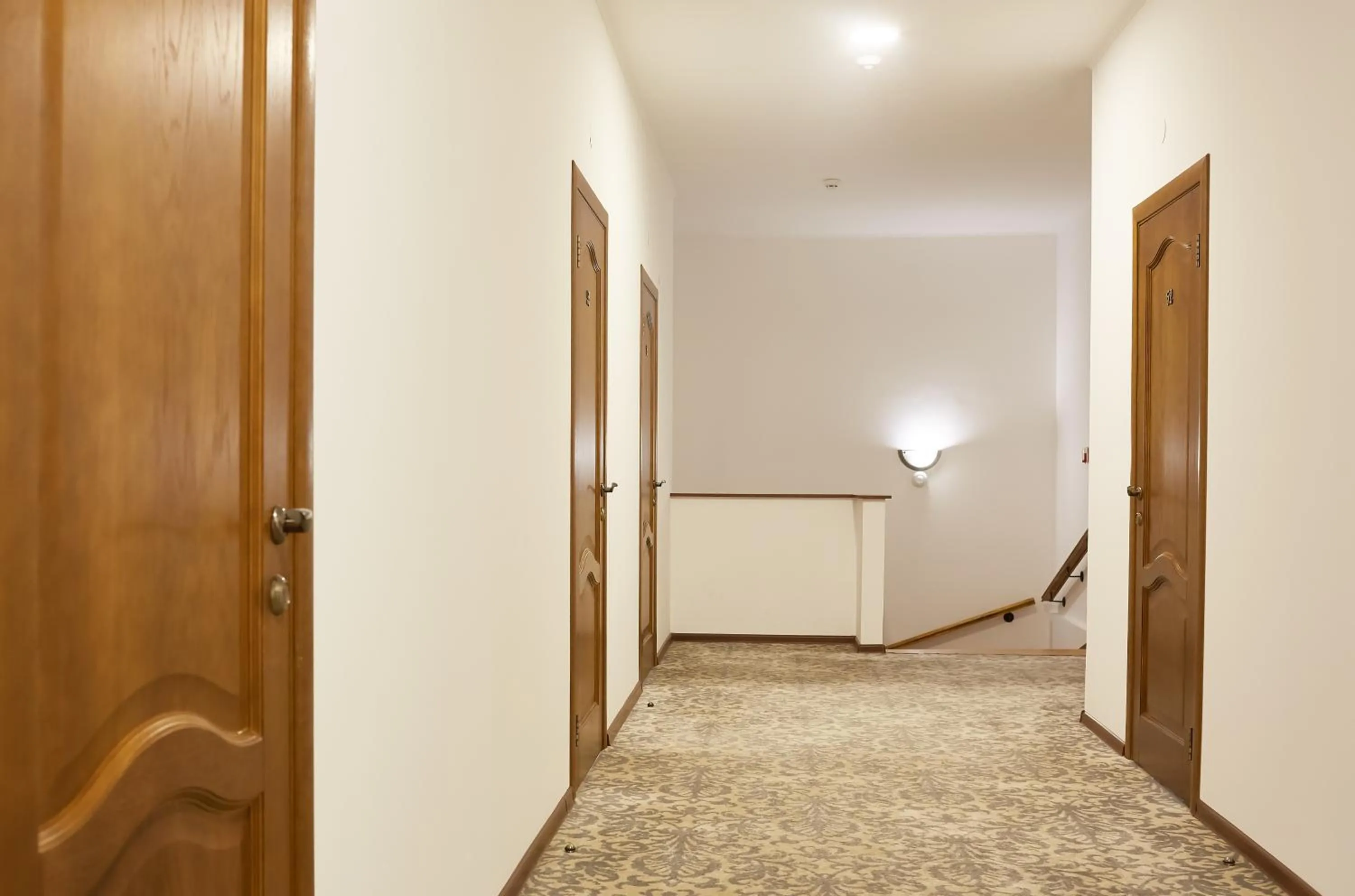 Area and facilities in Coin Hotel