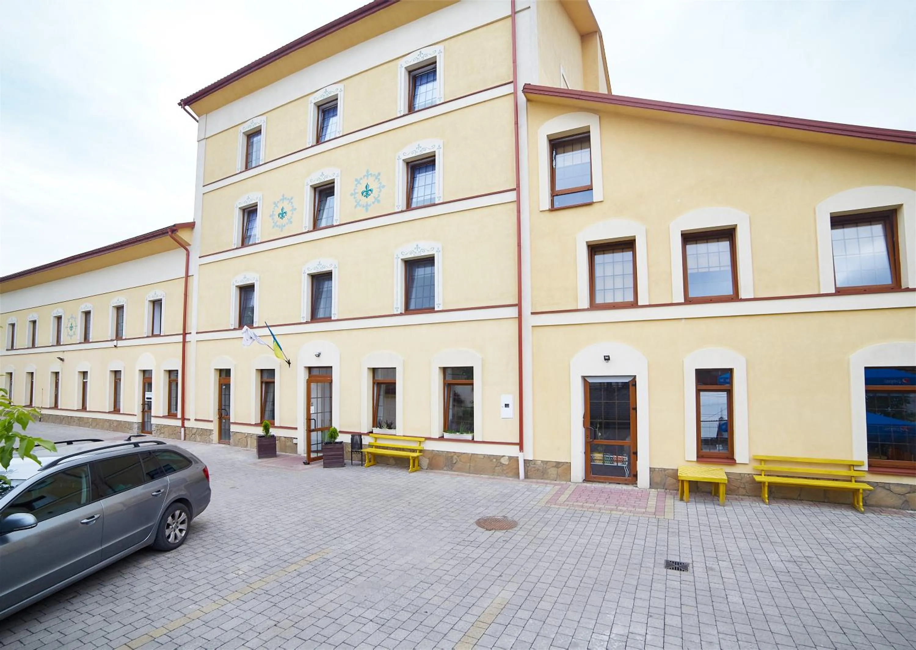 Property building in Coin Hotel