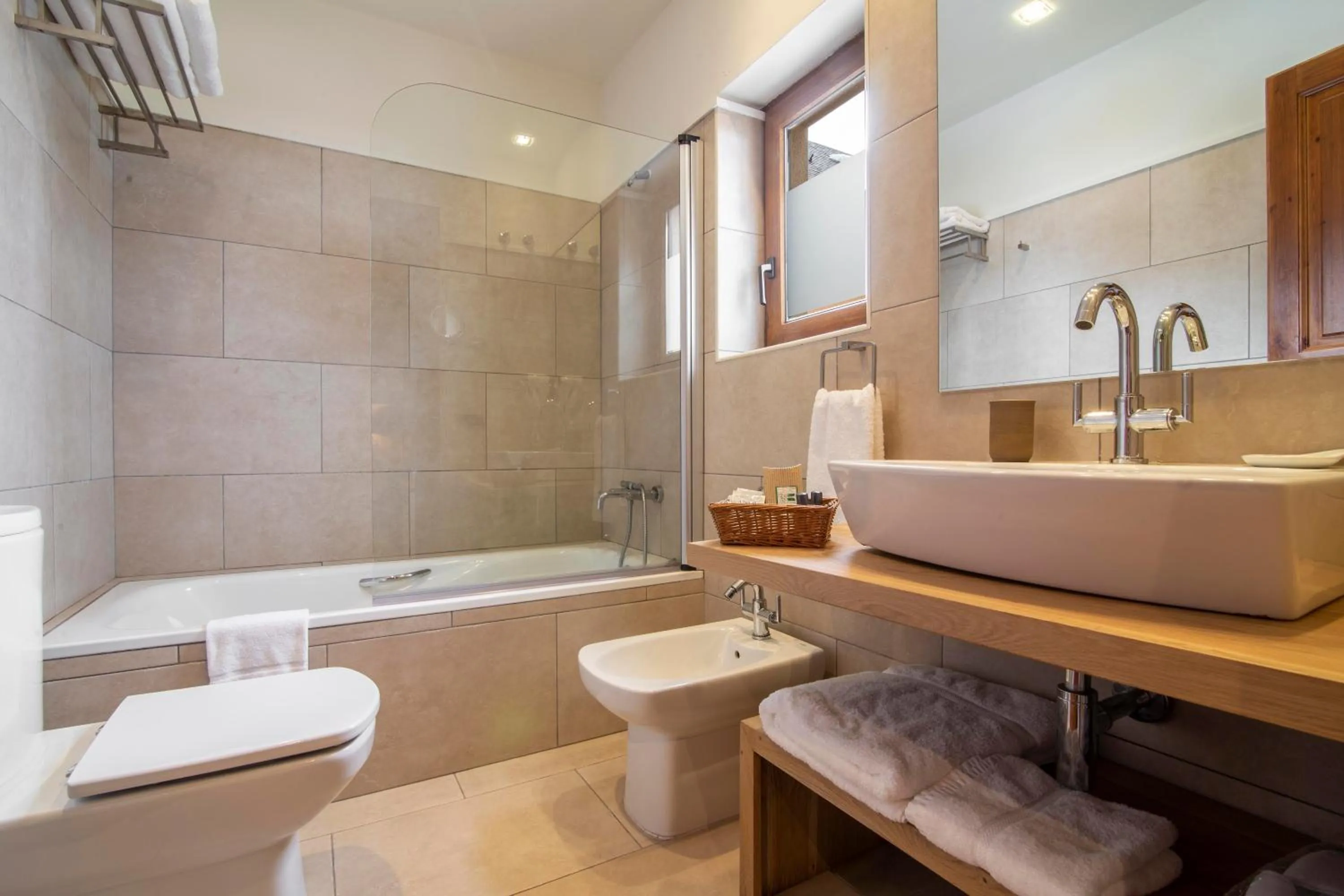 Toilet in Eira Ski Lodge