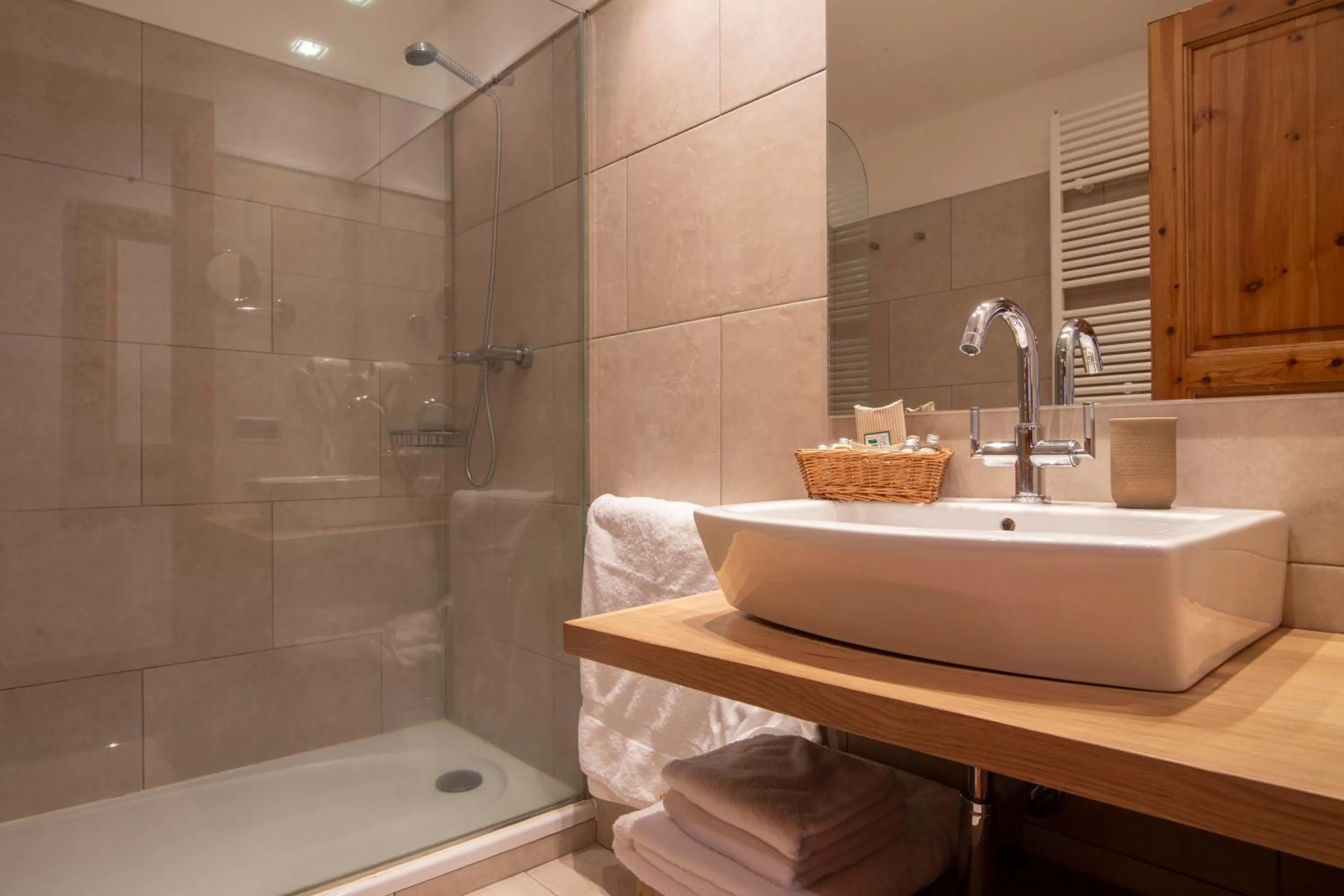 Shower in Eira Ski Lodge