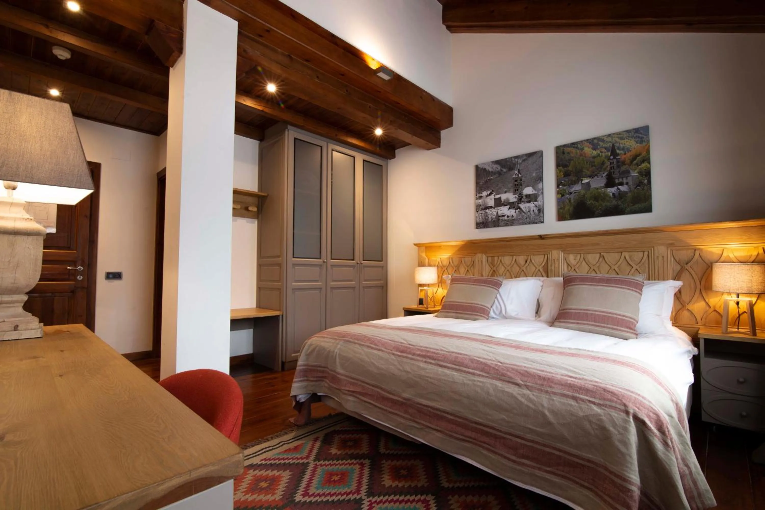 Bed in Eira Ski Lodge