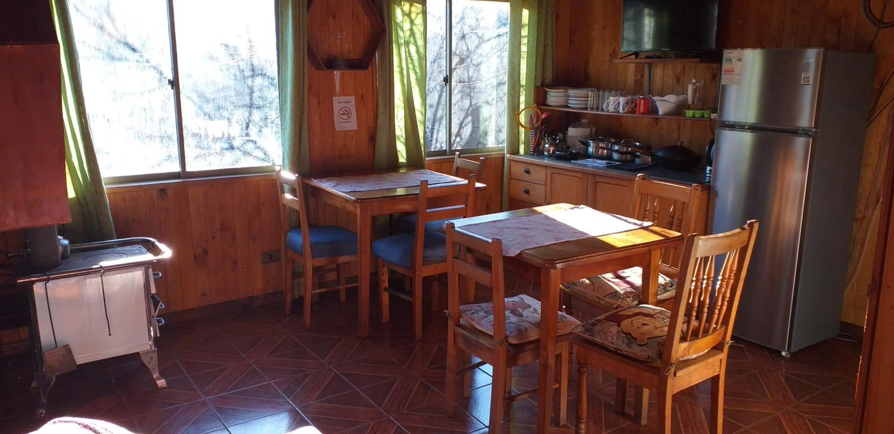 Kitchen or kitchenette in Hospedaje Picoyo