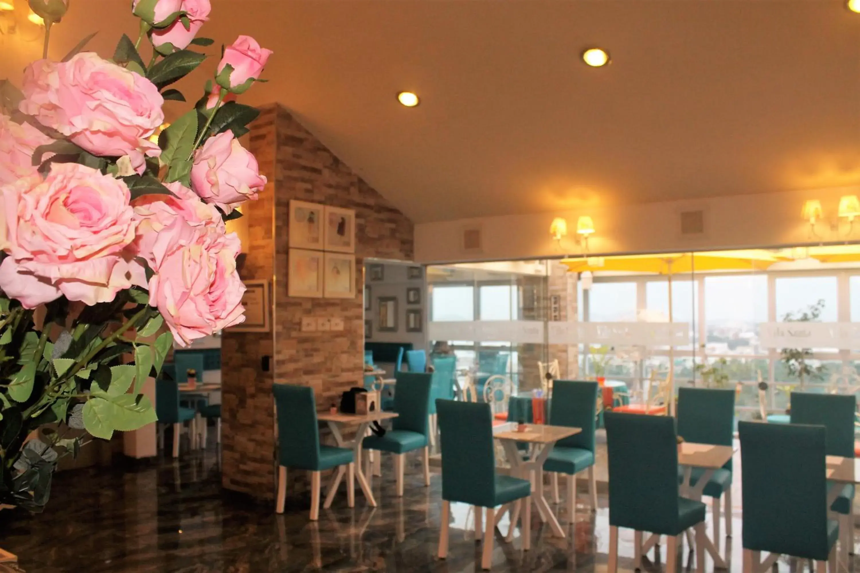 Restaurant/places to eat in Hotel Vila Santa Restaurant/places to eat in Hotel Vila Santa