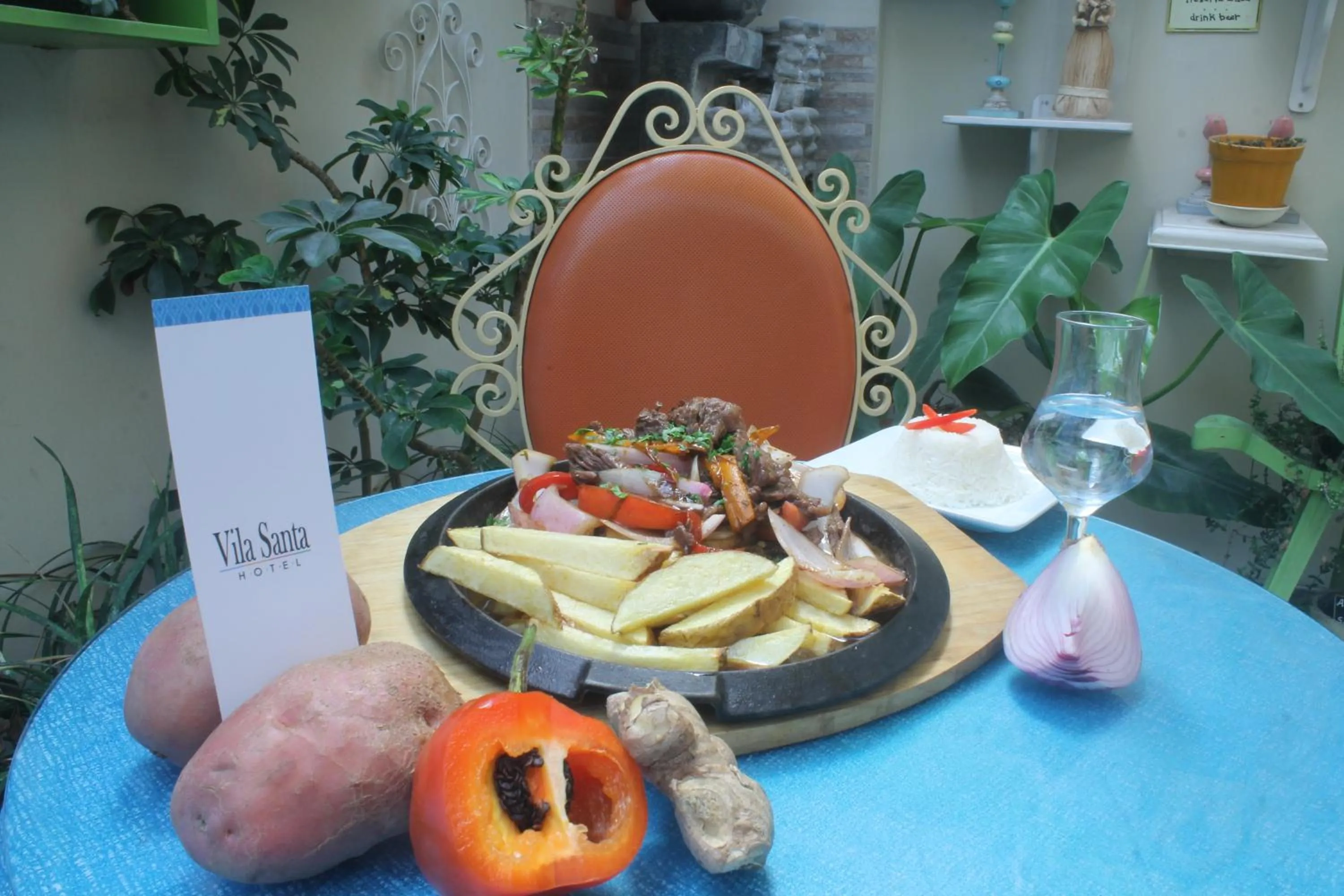 Food and drinks in Hotel Vila Santa