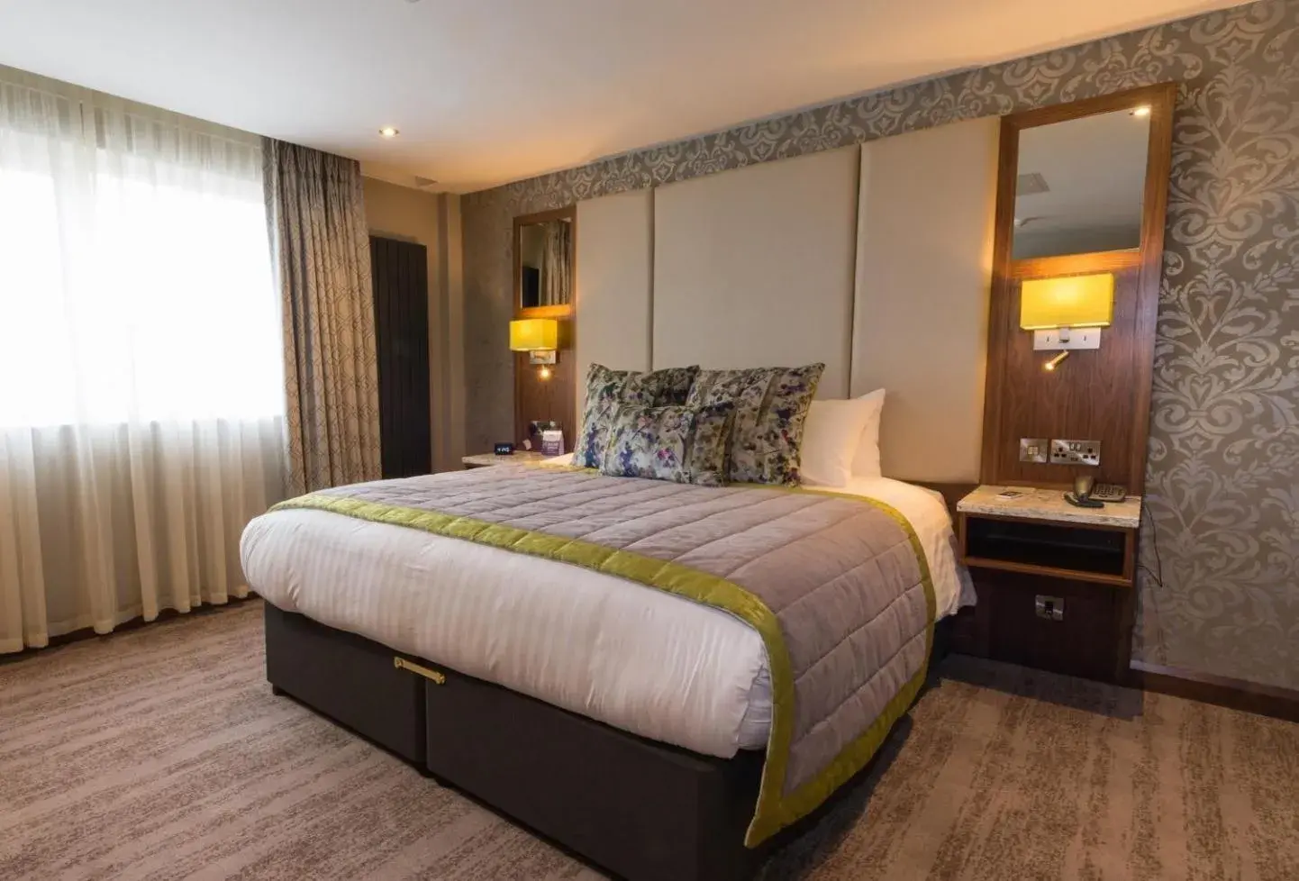 The Valley Hotel & Carriage Gardens The Valley Hotel & Carriage Gardens