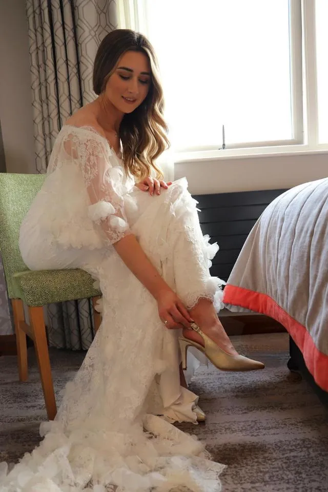 Bed in The Valley Hotel & Carriage Gardens