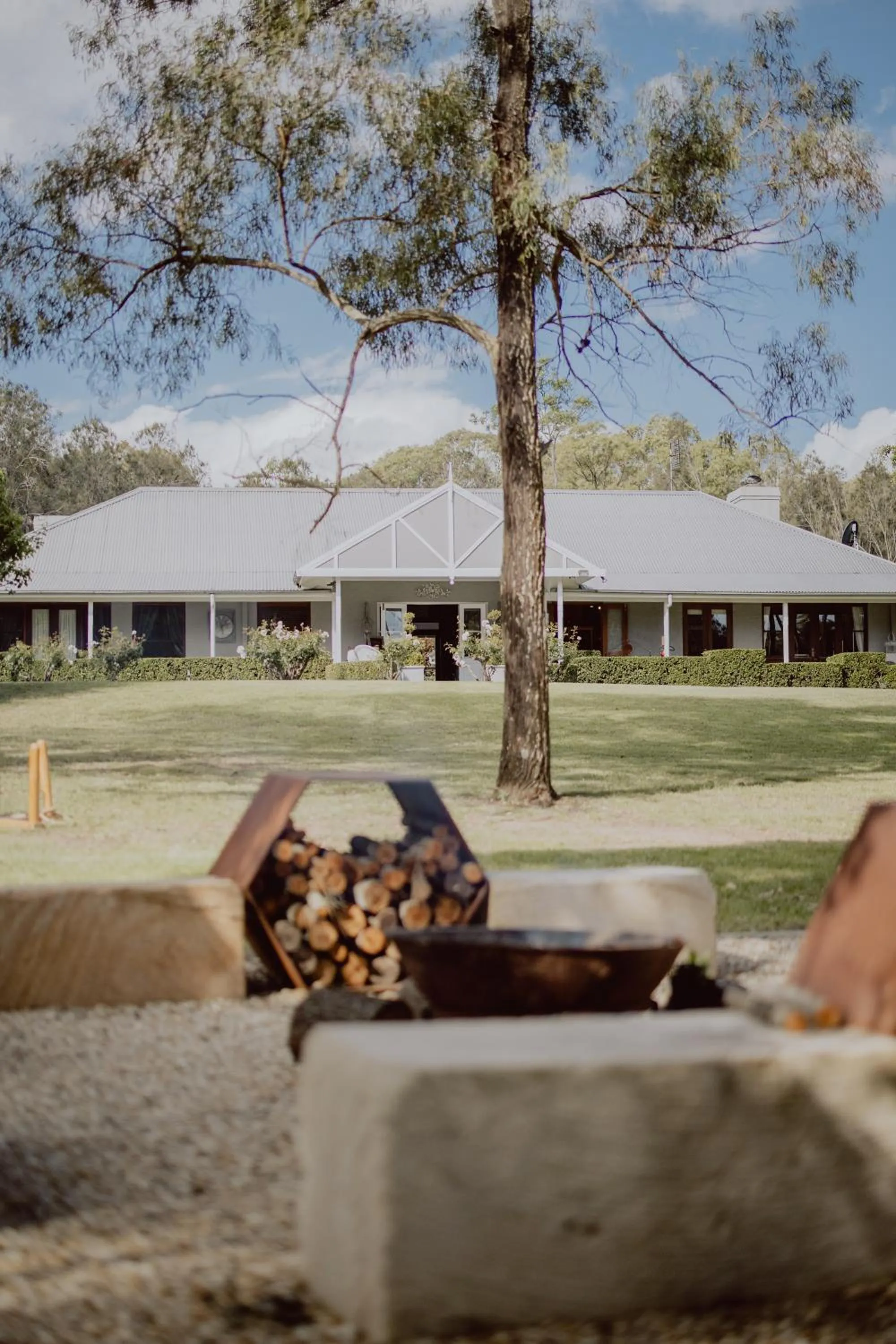 Thistle Hill Guesthouse - walk to many wineries and restaurants