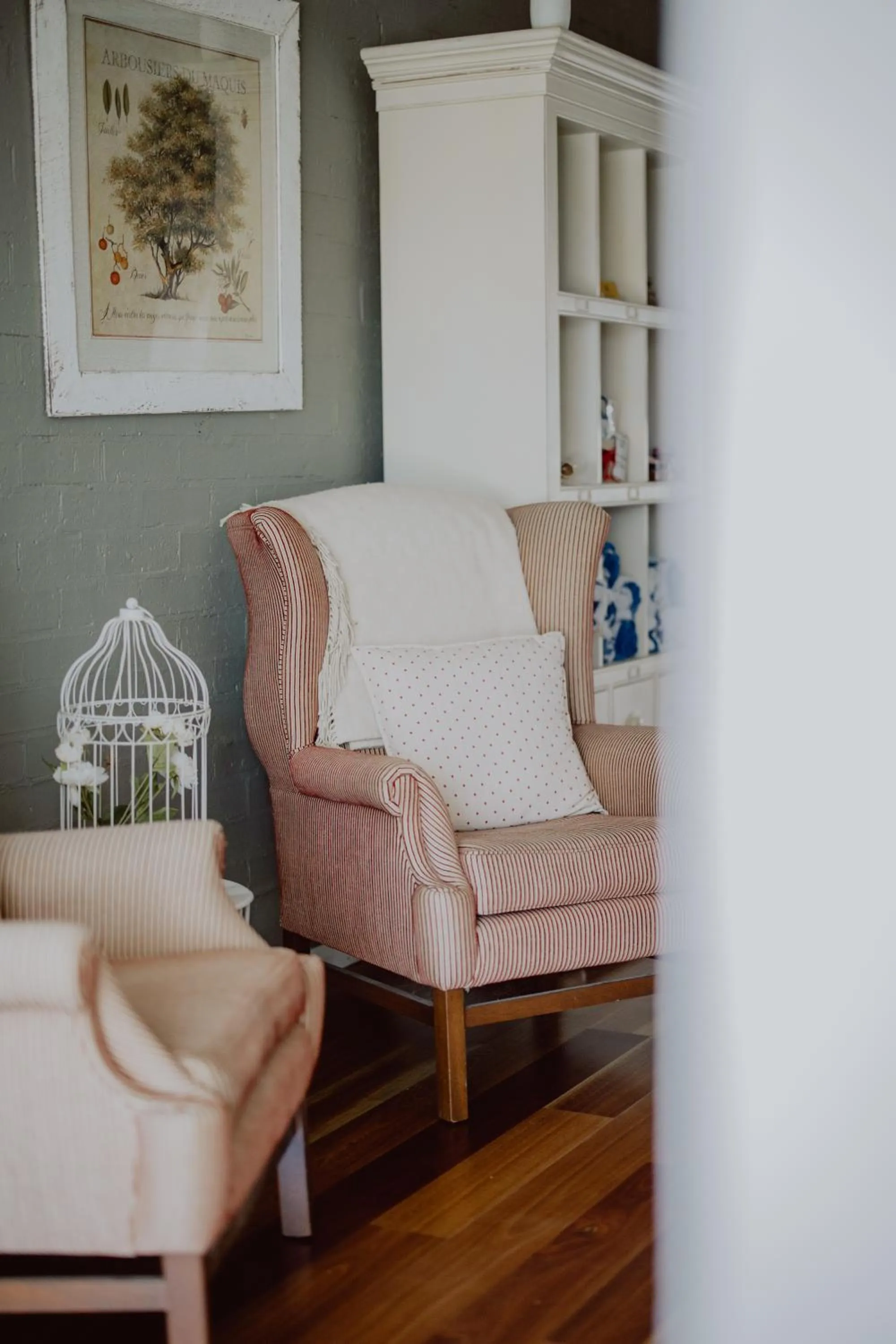 Thistle Hill Guesthouse - walk to many wineries and restaurants