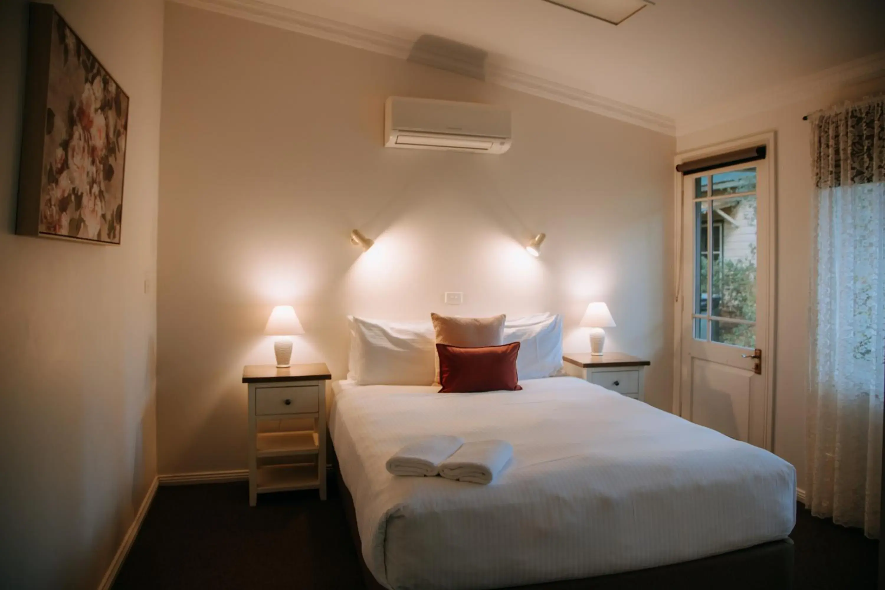 Bed in Federation Gardens & Possums Hideaway Bed in Federation Gardens & Possums Hideaway