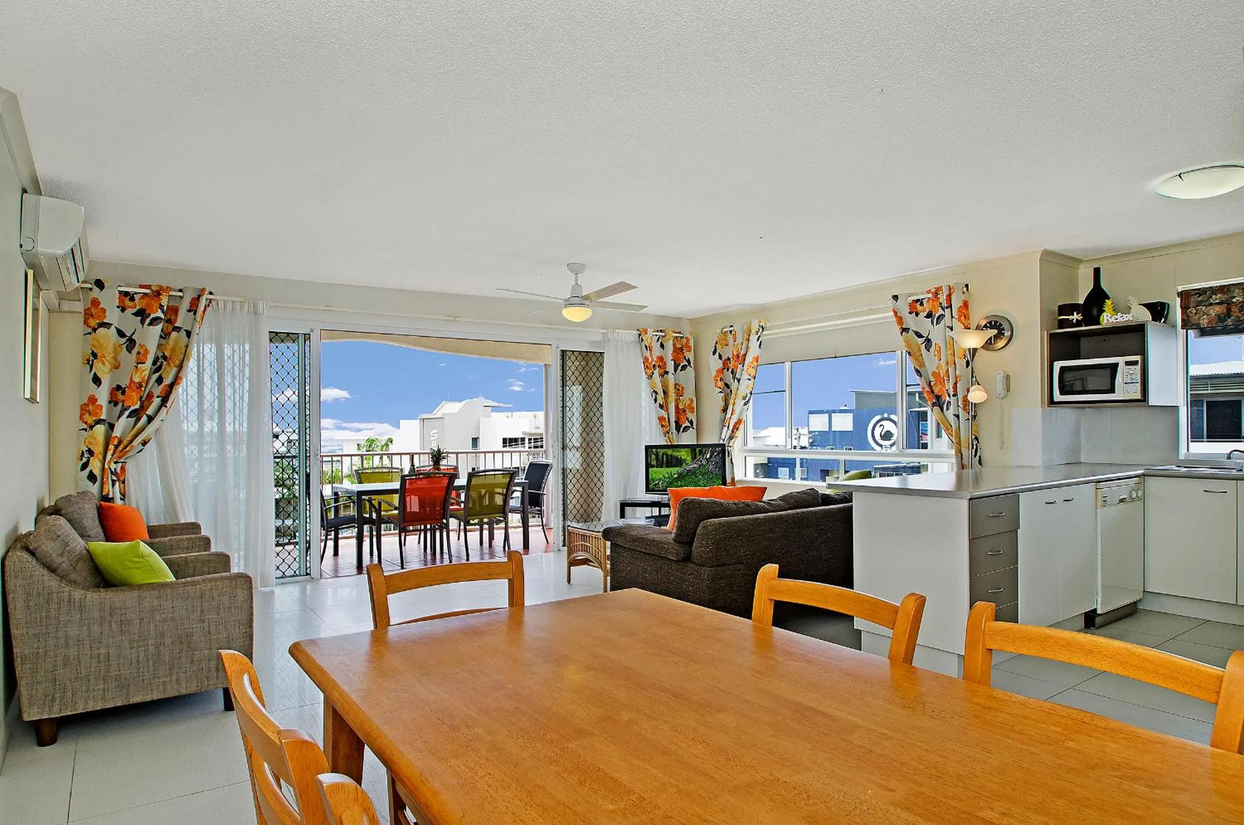 Dining area in The Beach Houses Maroochydore