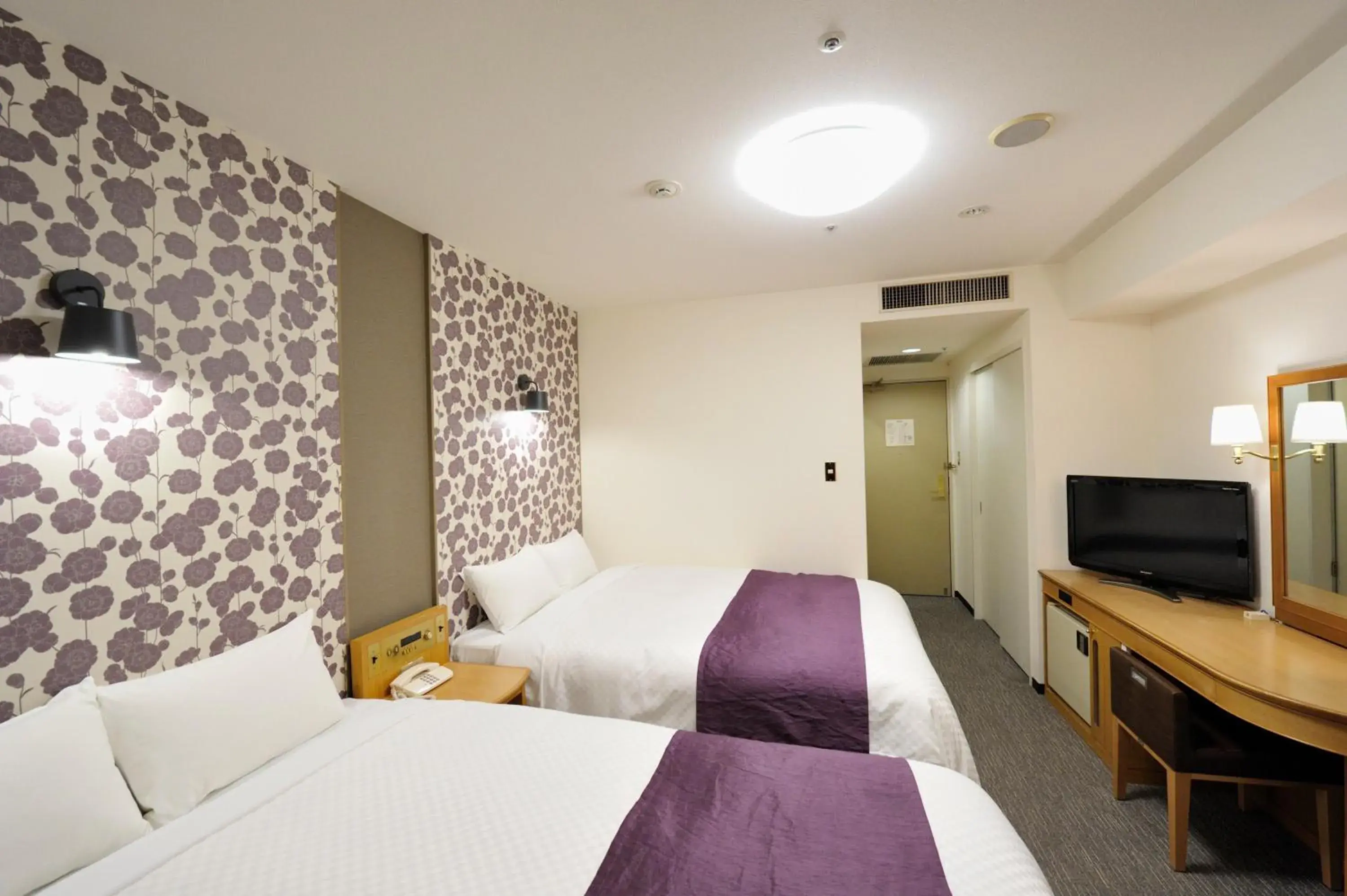 Bed in Court Hotel Shin-Yokohama Bed in Court Hotel Shin-Yokohama