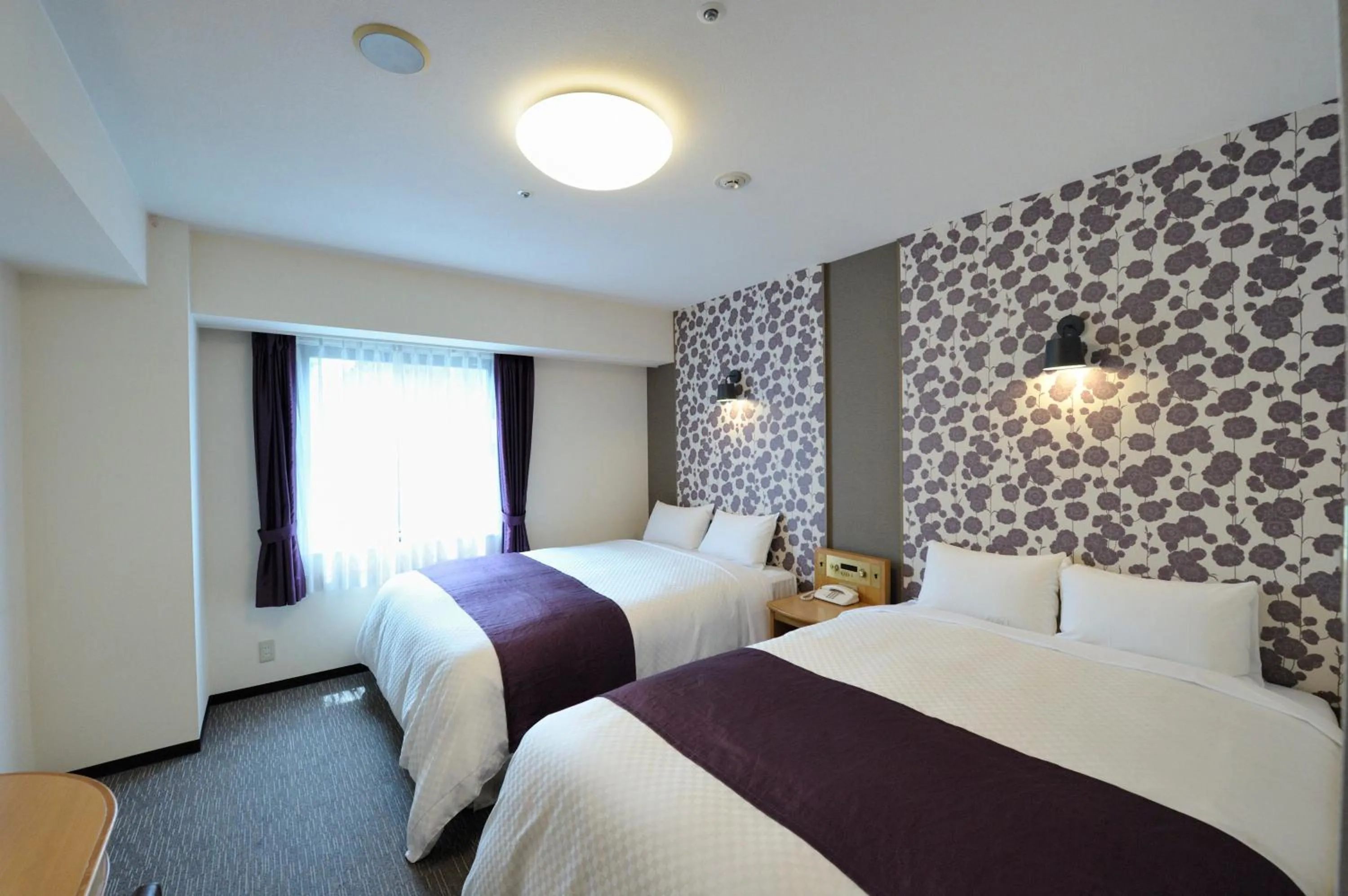 Bed in Court Hotel Shin-Yokohama