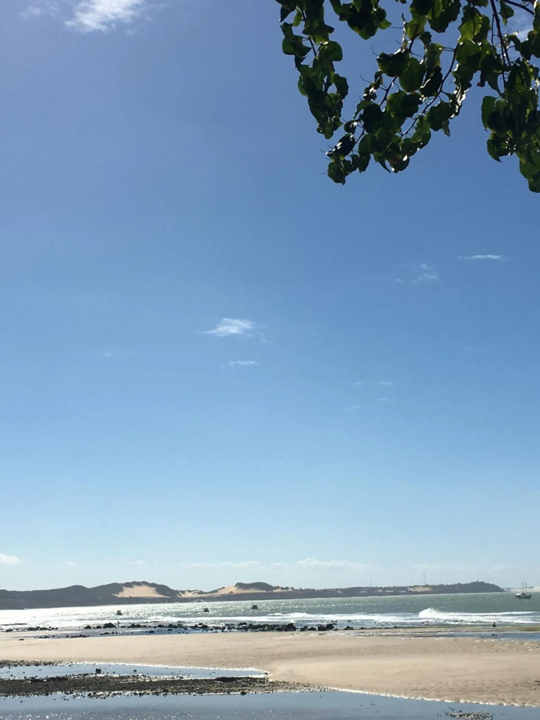 Summer in Pipas Ocean