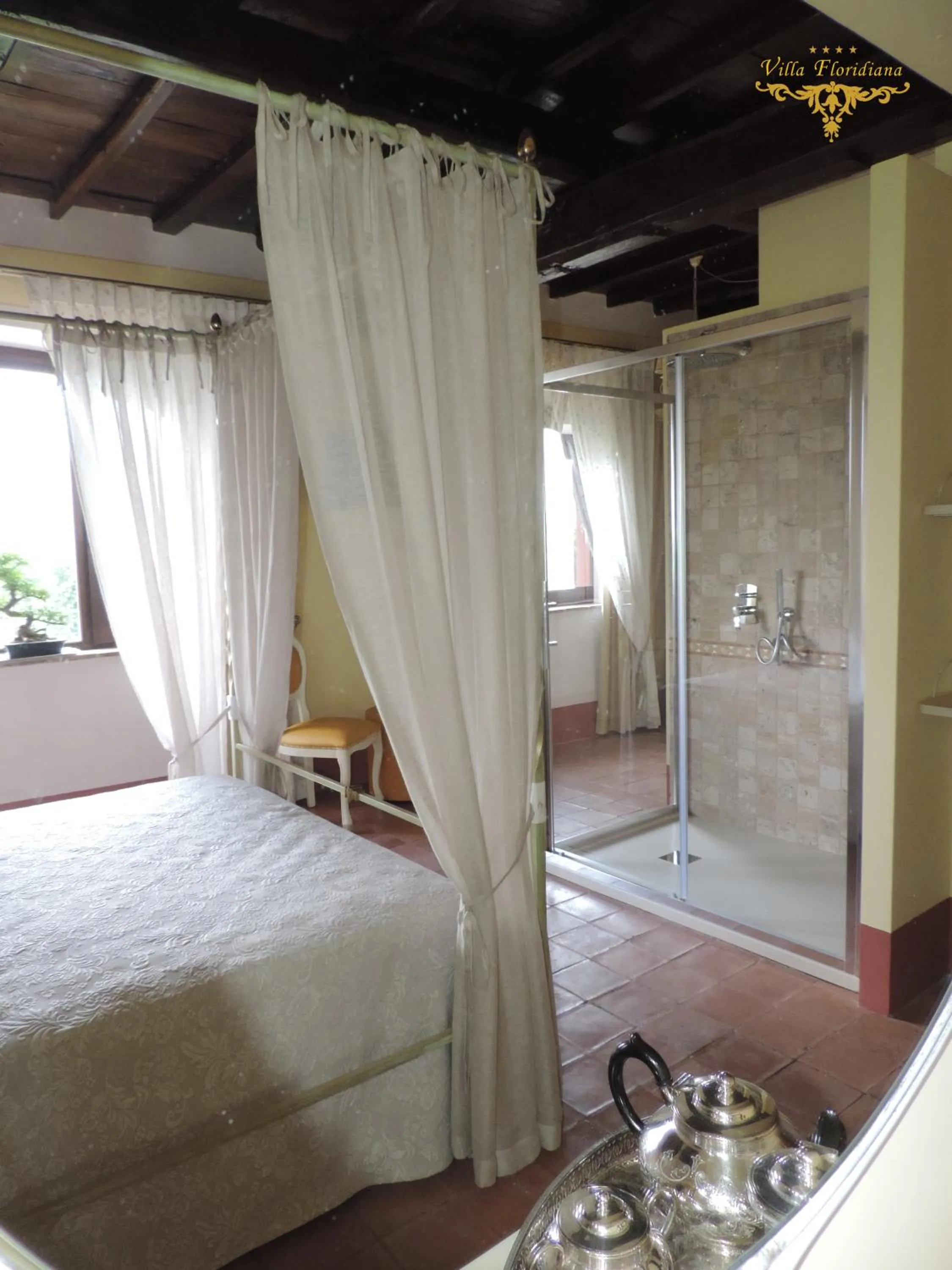 Bed in Villa Floridiana
