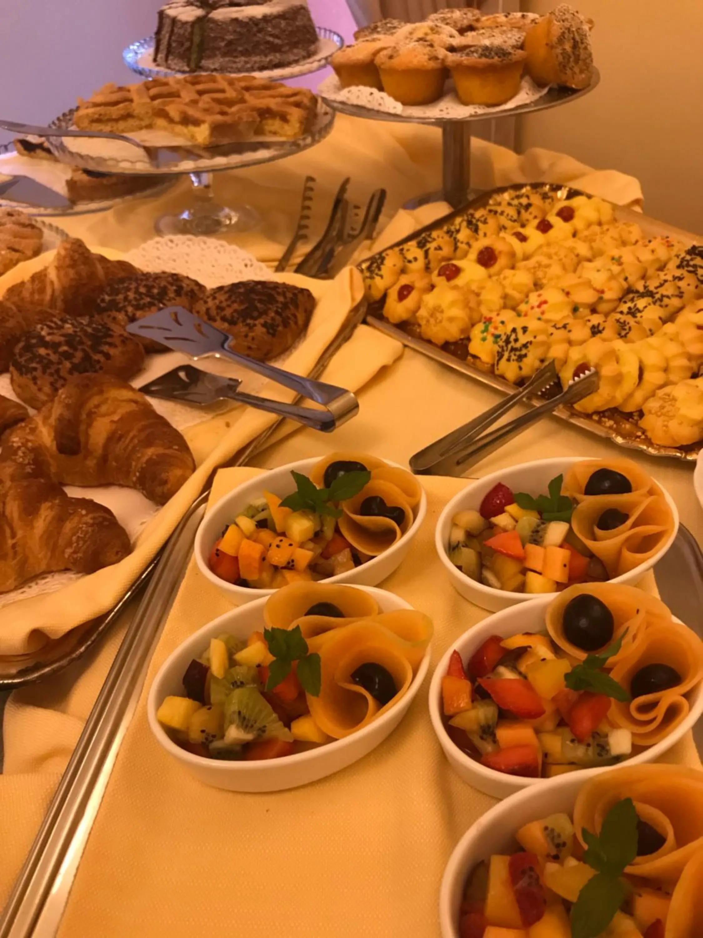 Buffet breakfast in Villa Floridiana