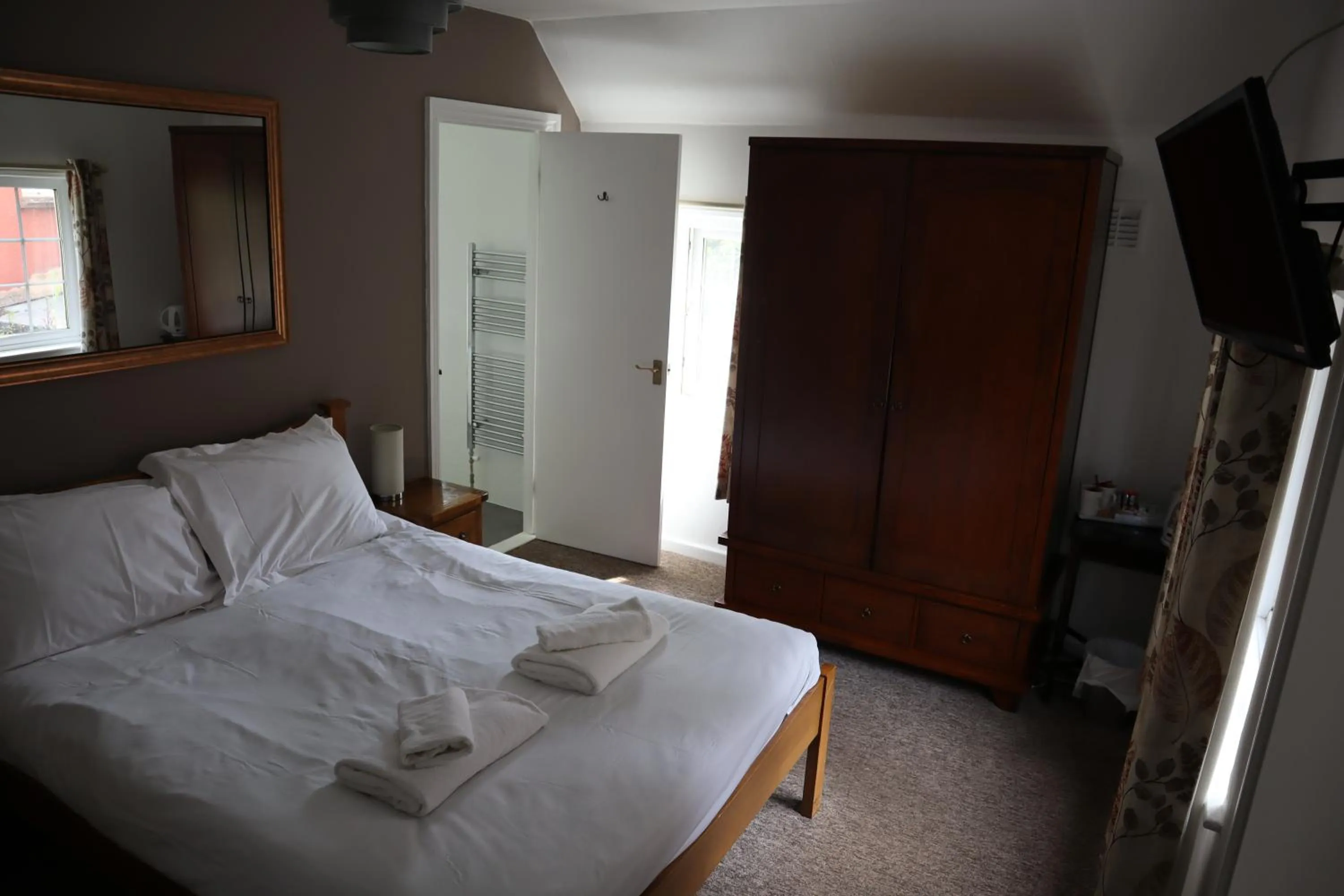 Bed in The White Horse Inn