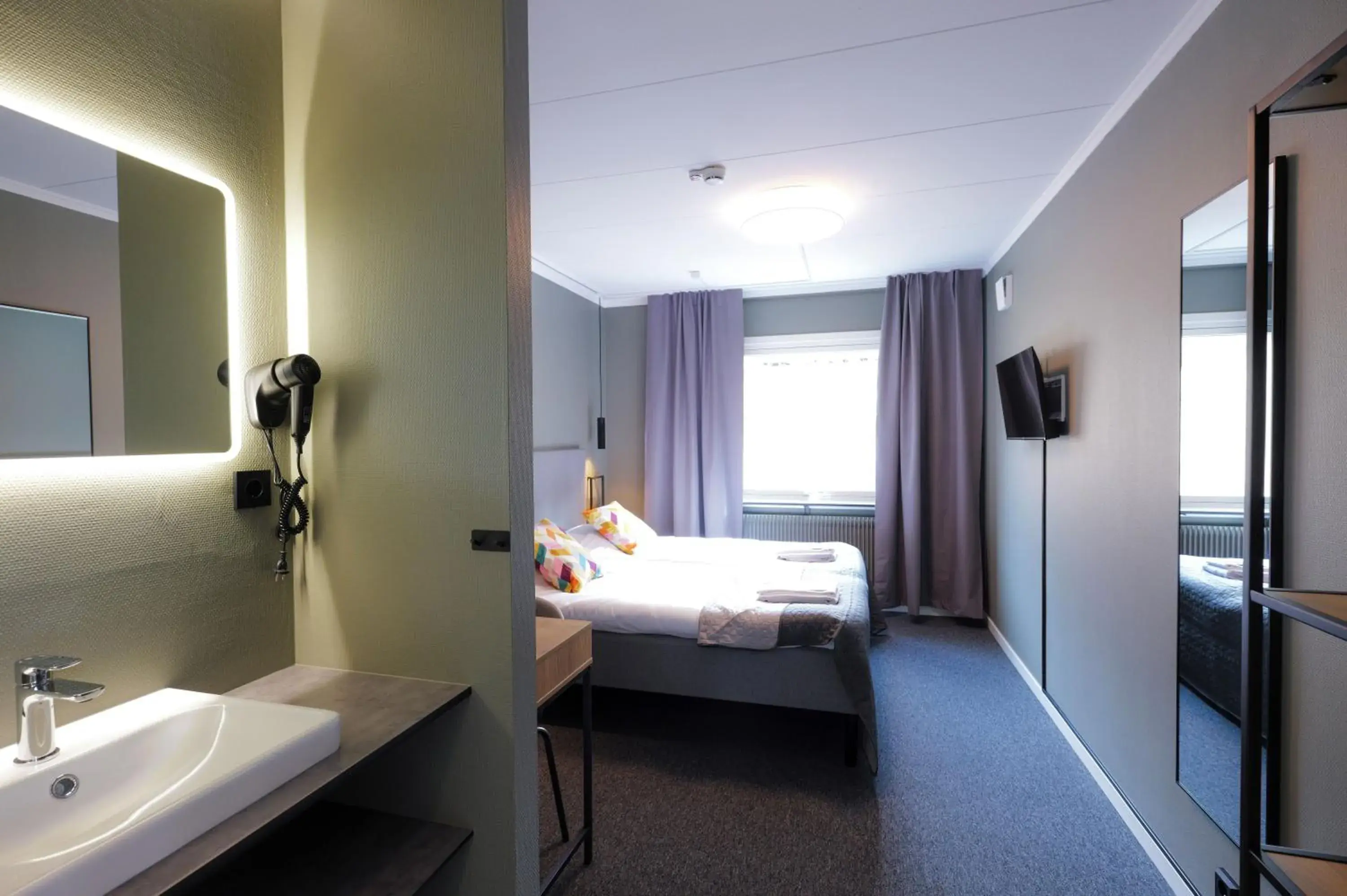 Twin Room with Shared Bathroom - single occupancy in Hotell Veckefjärden Twin Room with Shared Bathroom - single occupancy in Hotell Veckefjärden