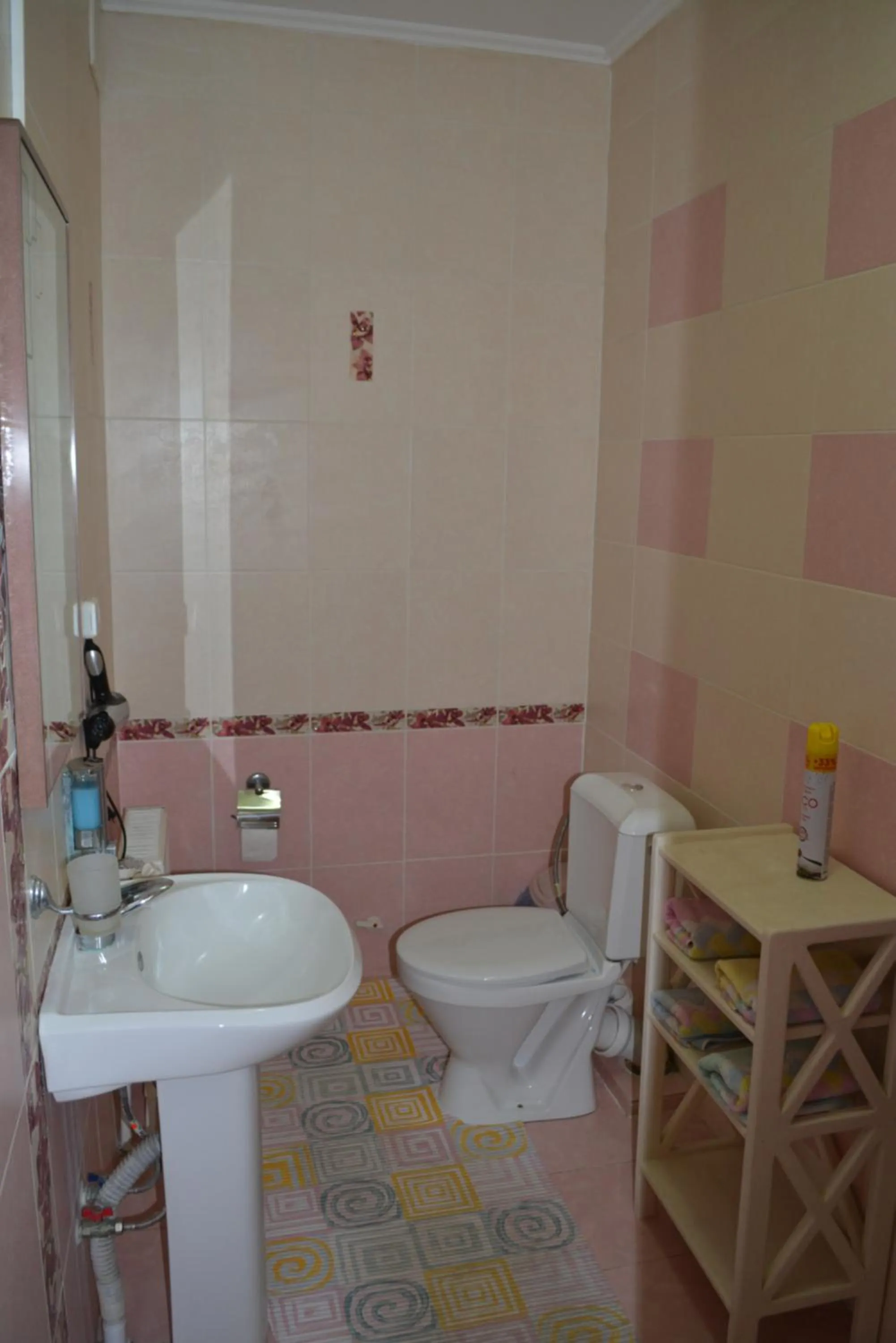 Toilet in VVP Club Hotel