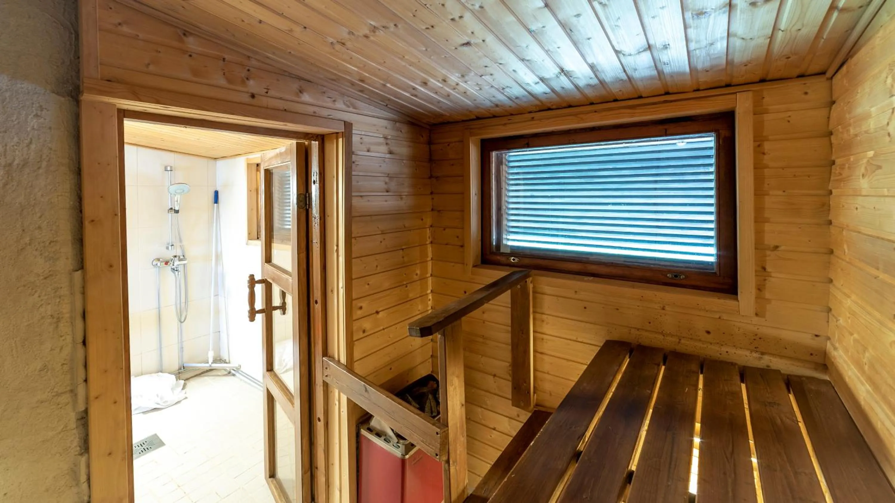 Shower in Ukonjärven Holiday Village
