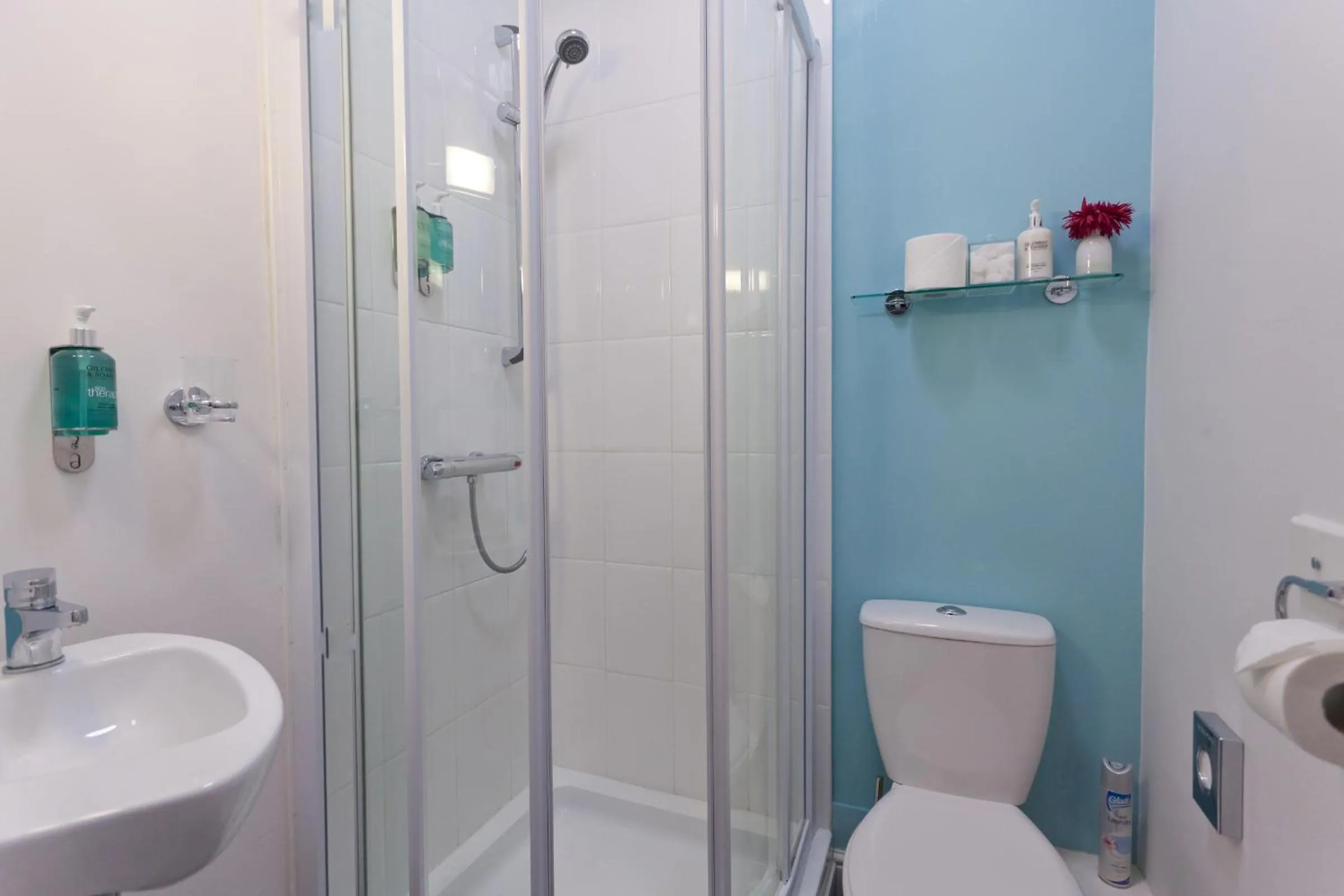 Shower in The Claremont