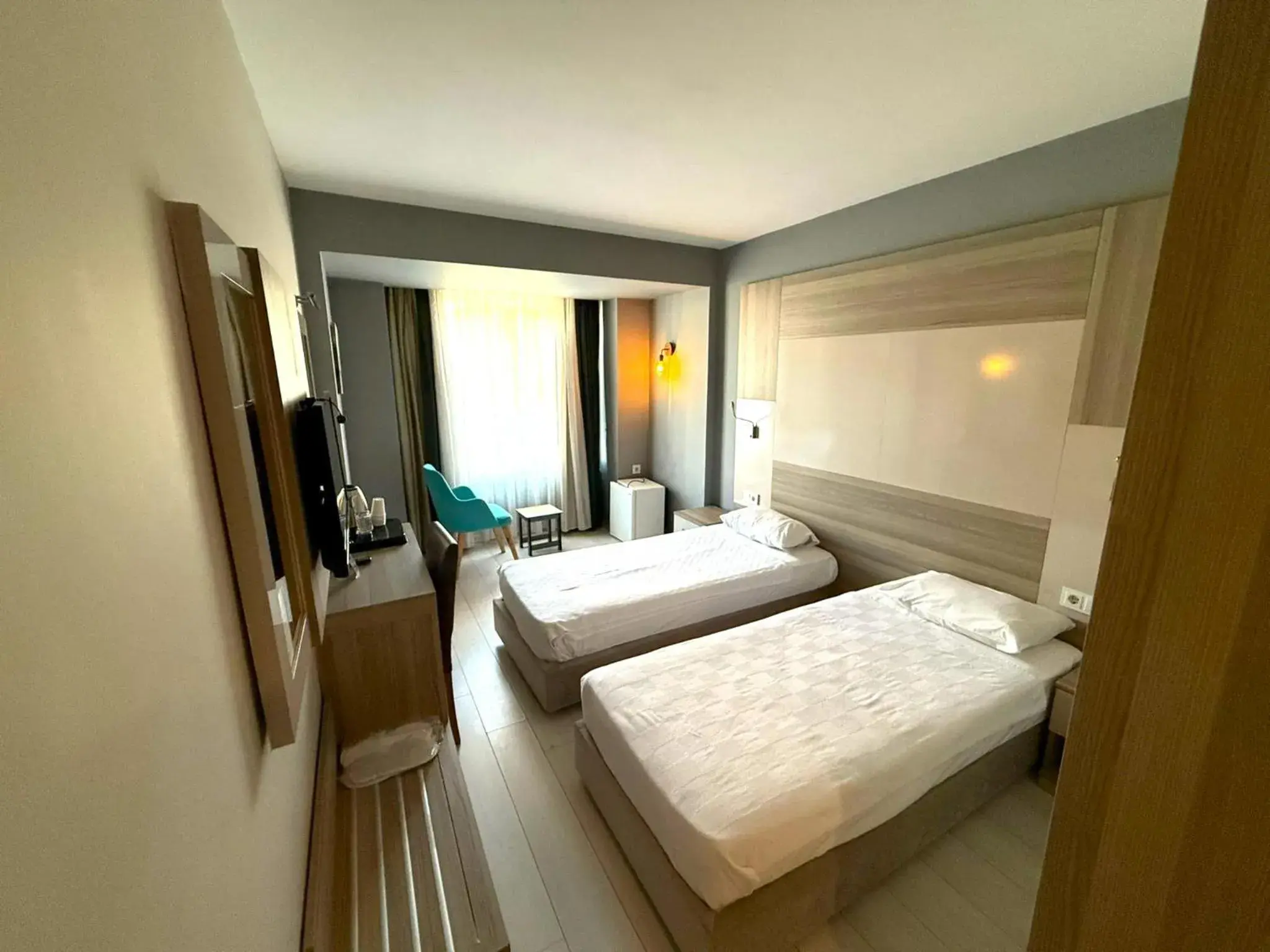 Photo of the whole room in On Hotel Photo of the whole room in On Hotel