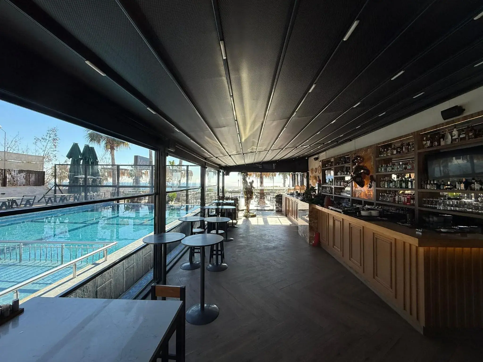 Property building in On Hotel Property building in On Hotel