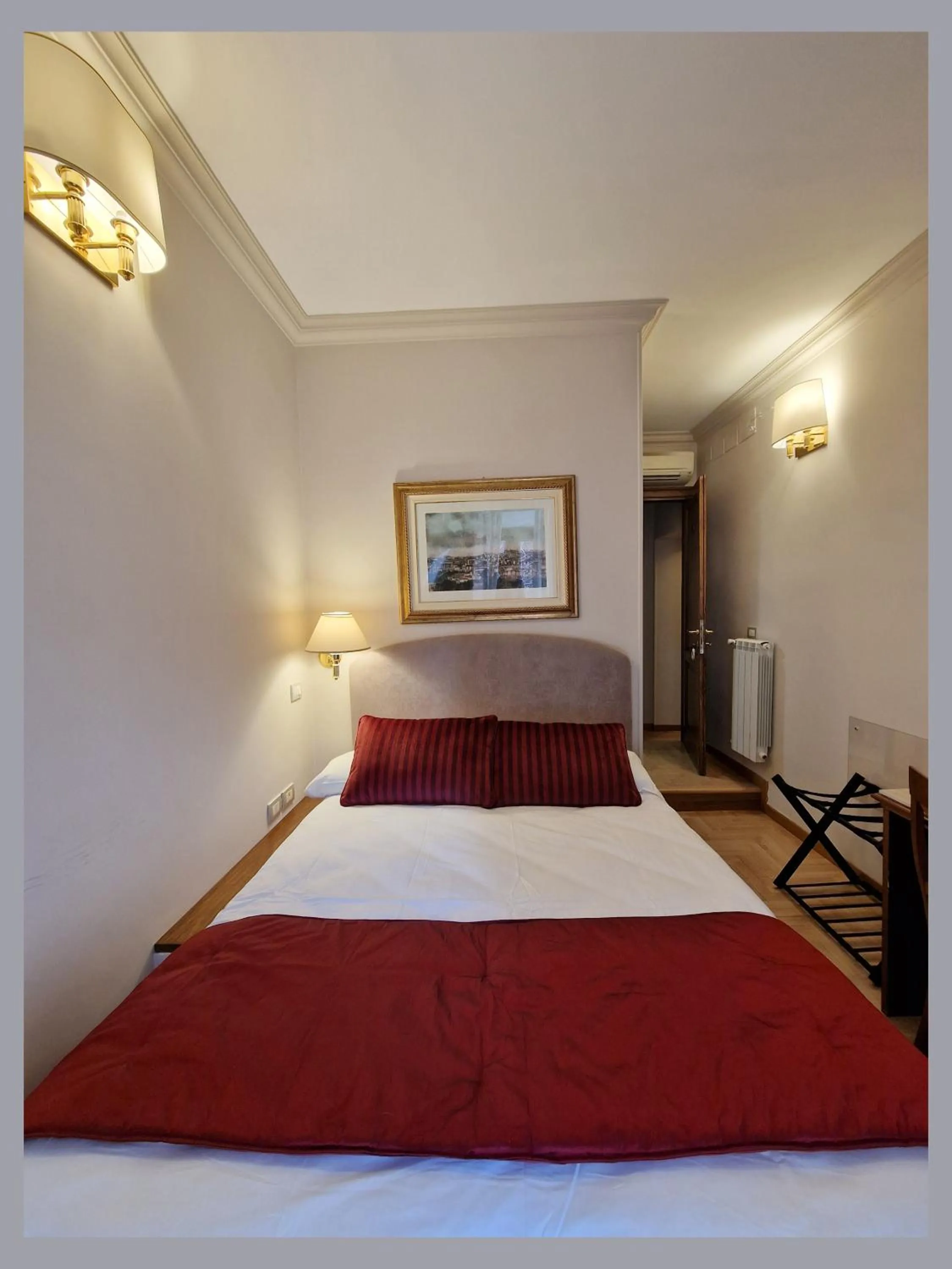 Bedroom, Bed in Affittacamere Boncompagni Suite
