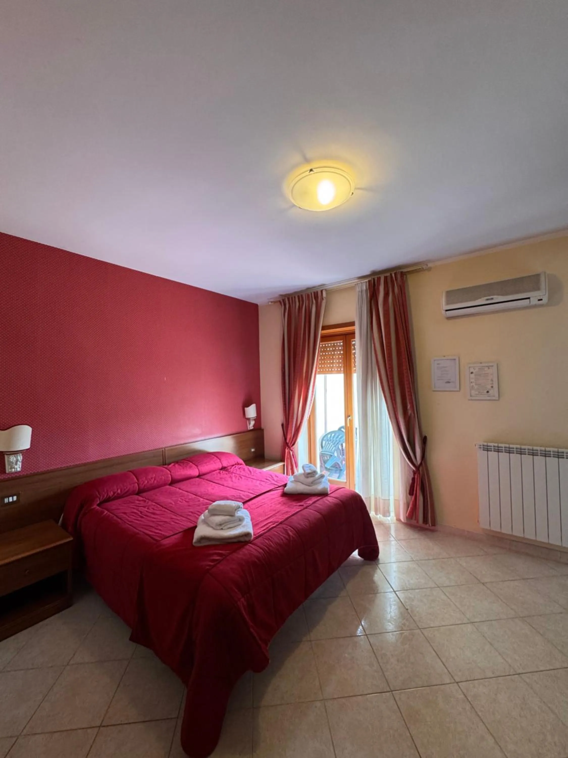 Double or Twin Room with Balcony in Villa Verde 2