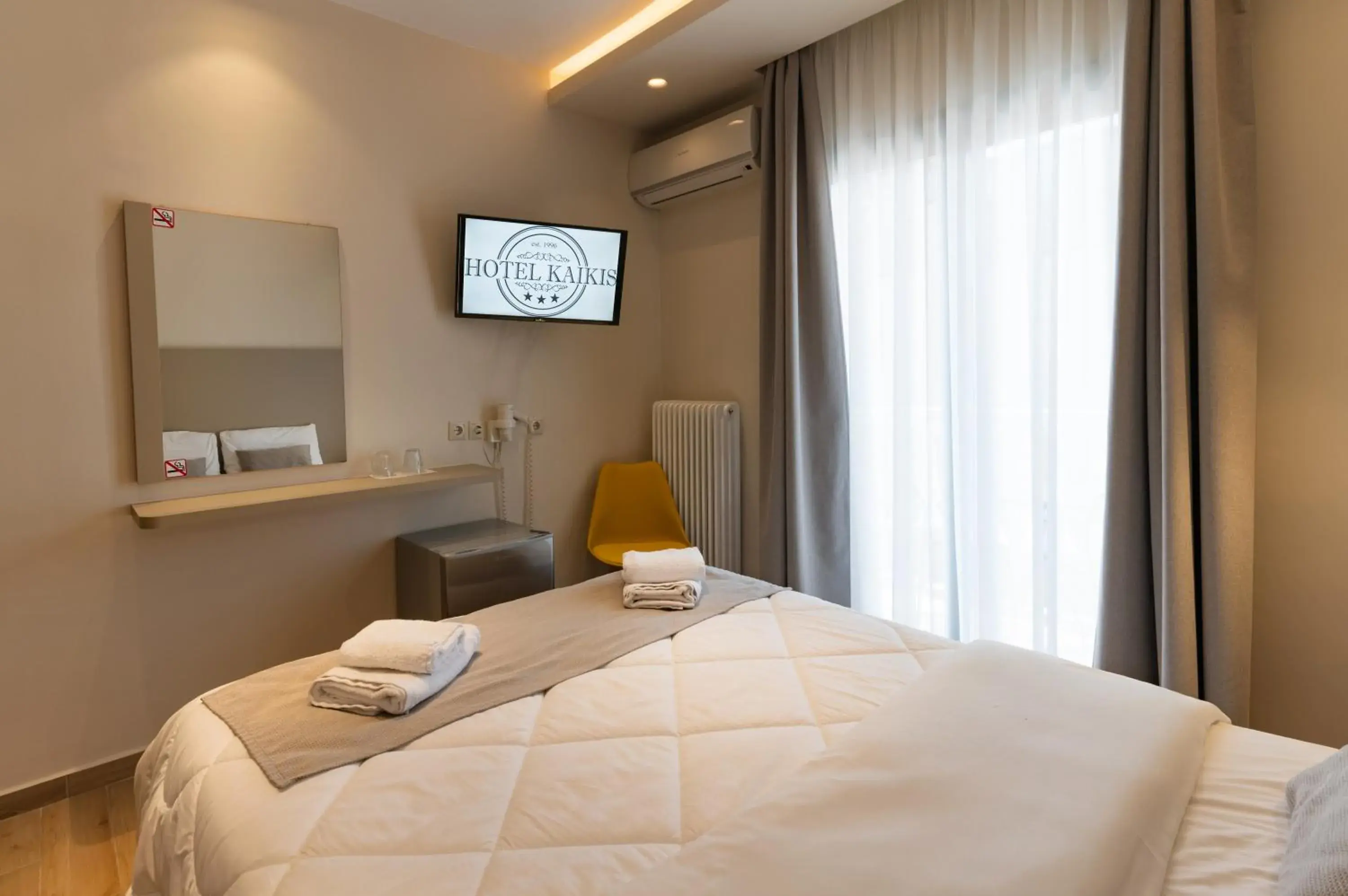 Double Room with Balcony in Hotel Kaikis Double Room with Balcony in Hotel Kaikis