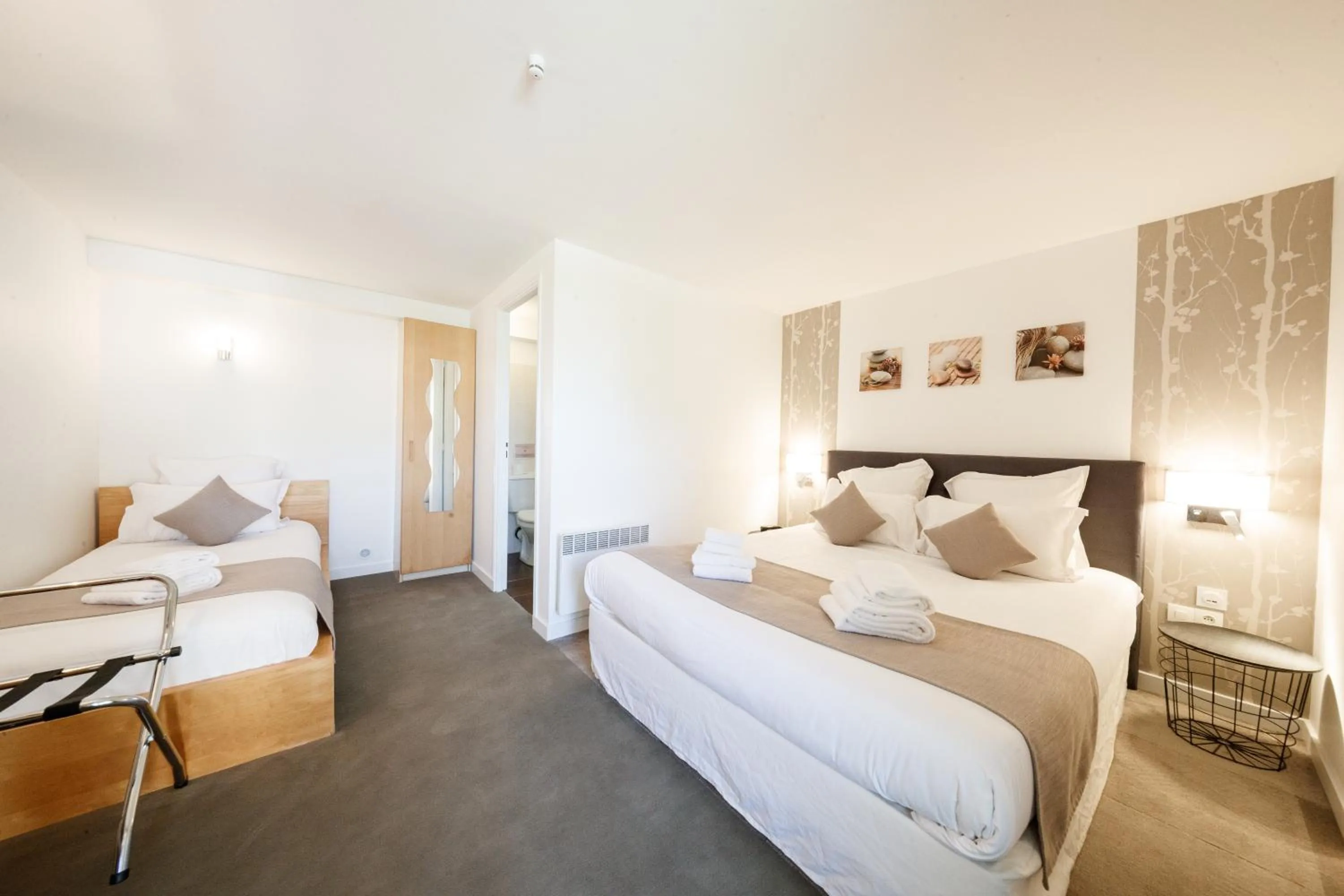 Bed in Domaine de Presle Saumur, The Originals Relais