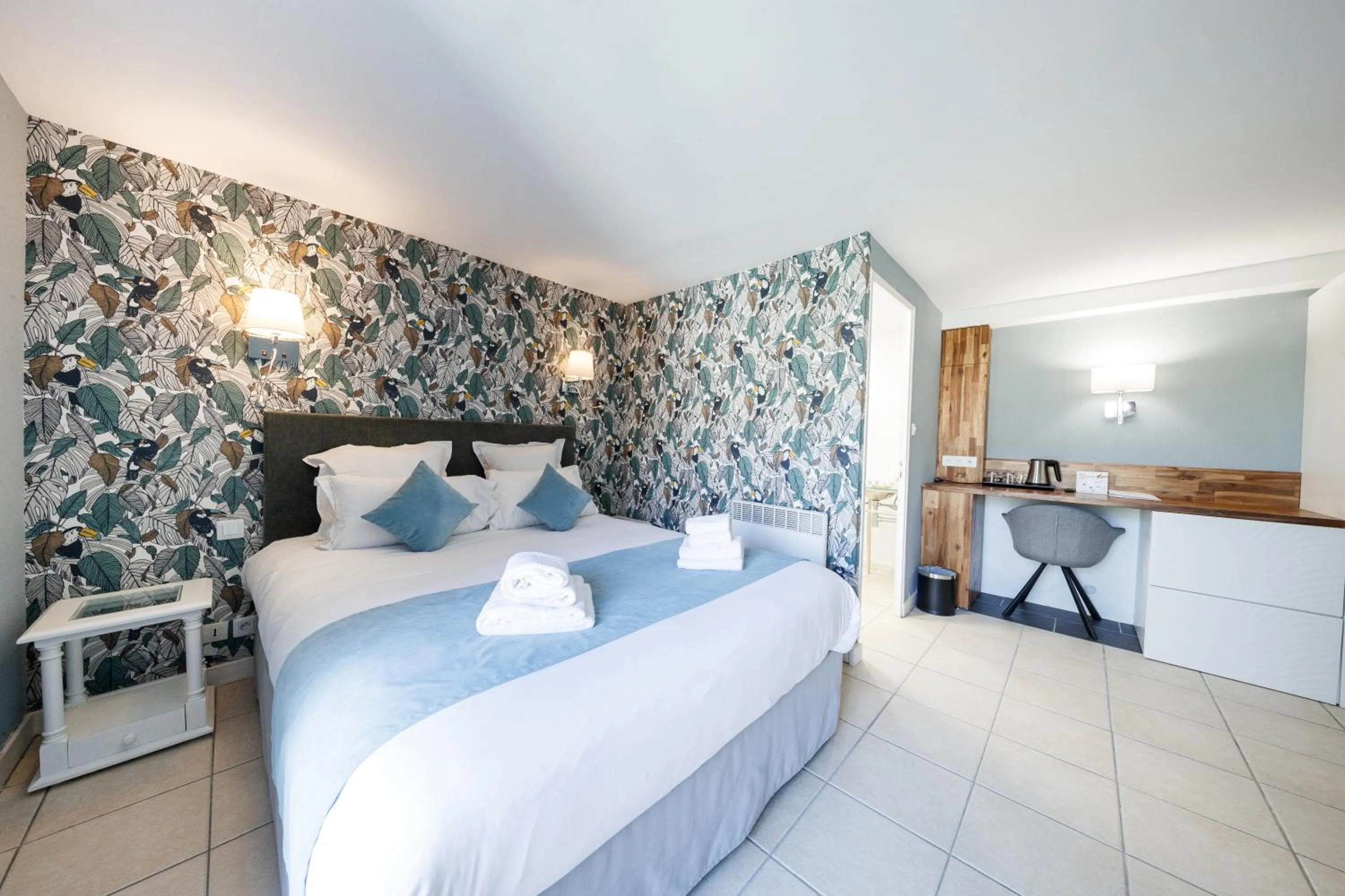 Bed in Domaine de Presle Saumur, The Originals Relais