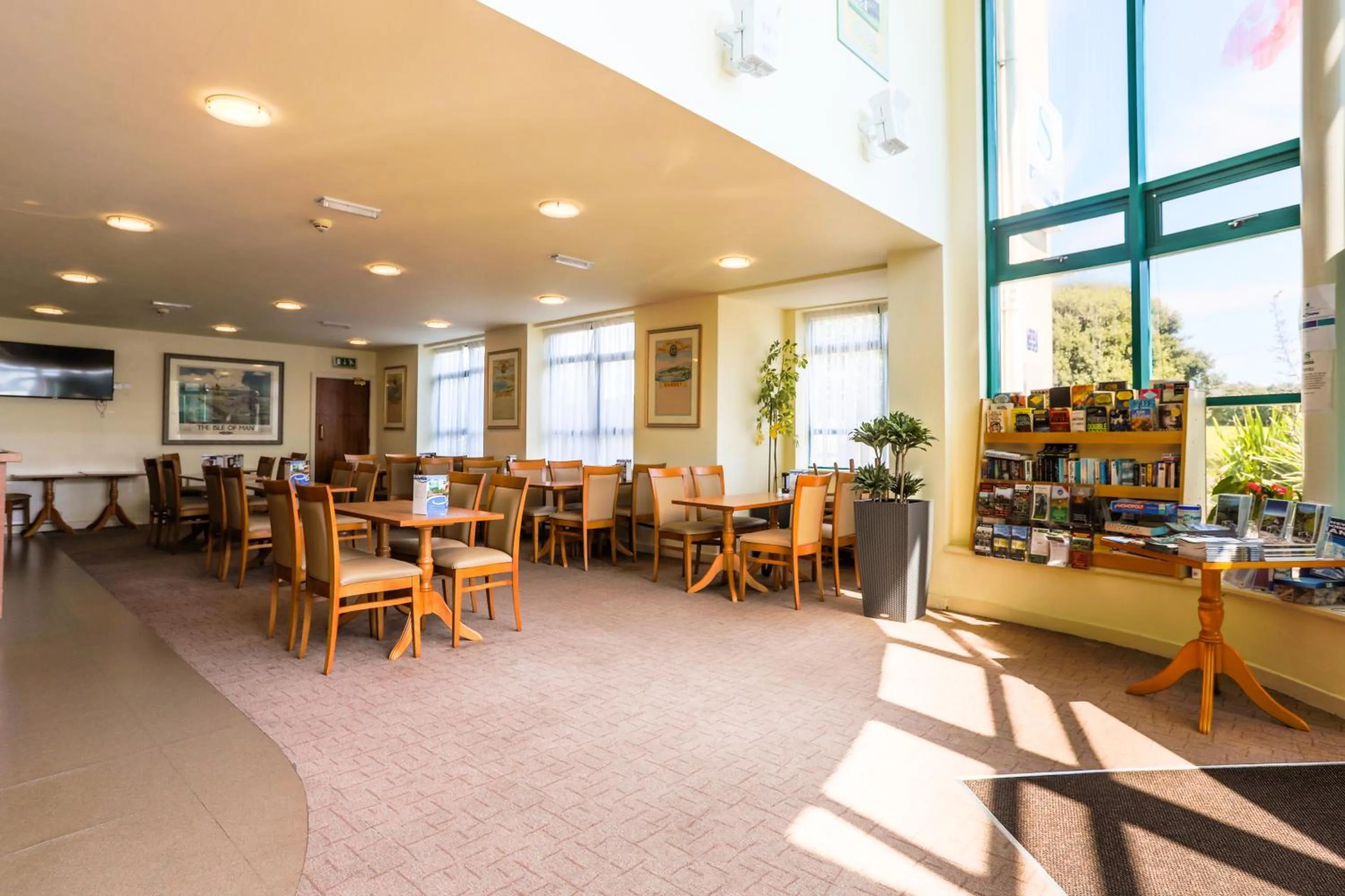 Lounge or bar in Sefton Express Hotel