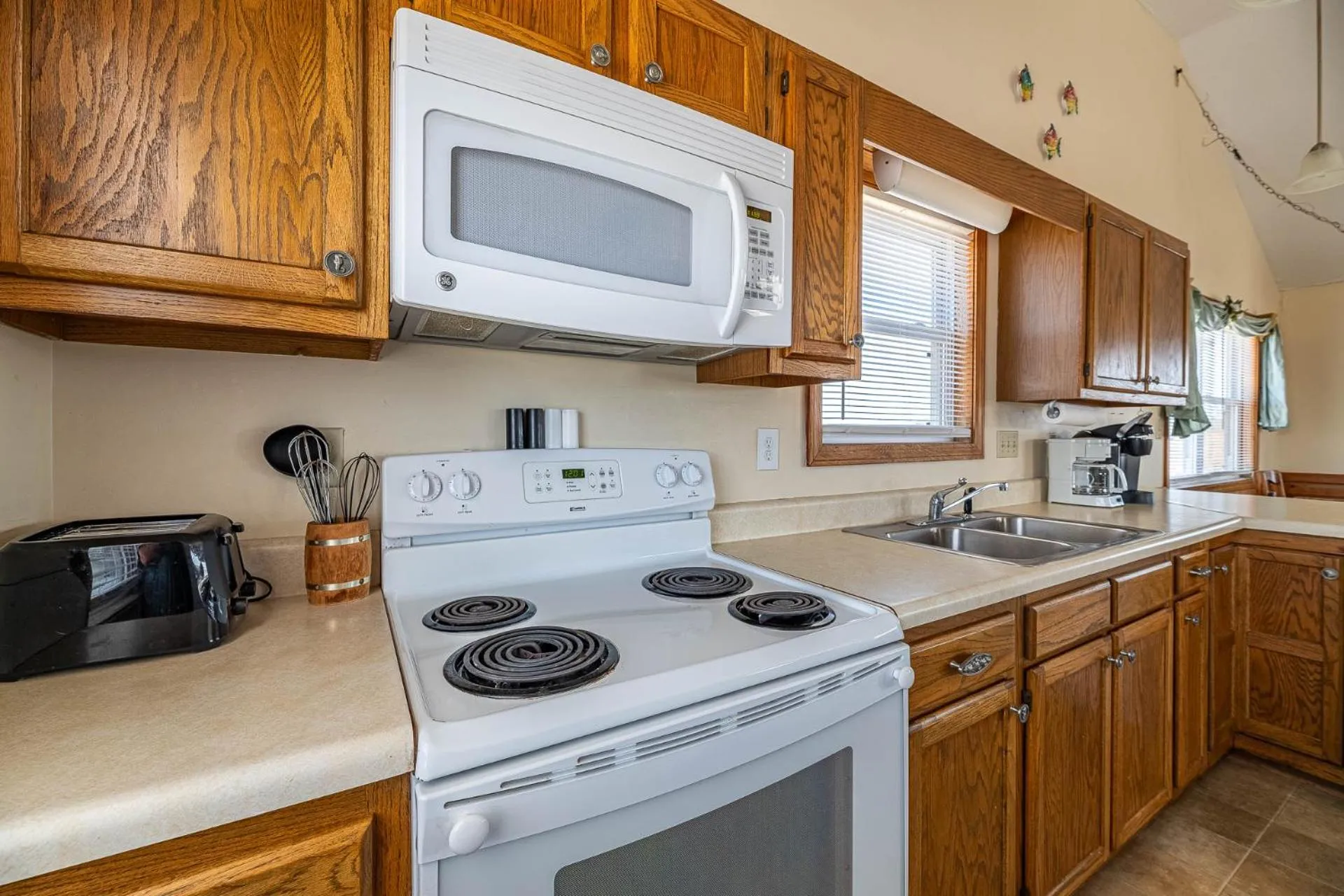Byrd's Nest - KDH MP 6, Ocean Views, 200 Yards to the Beach