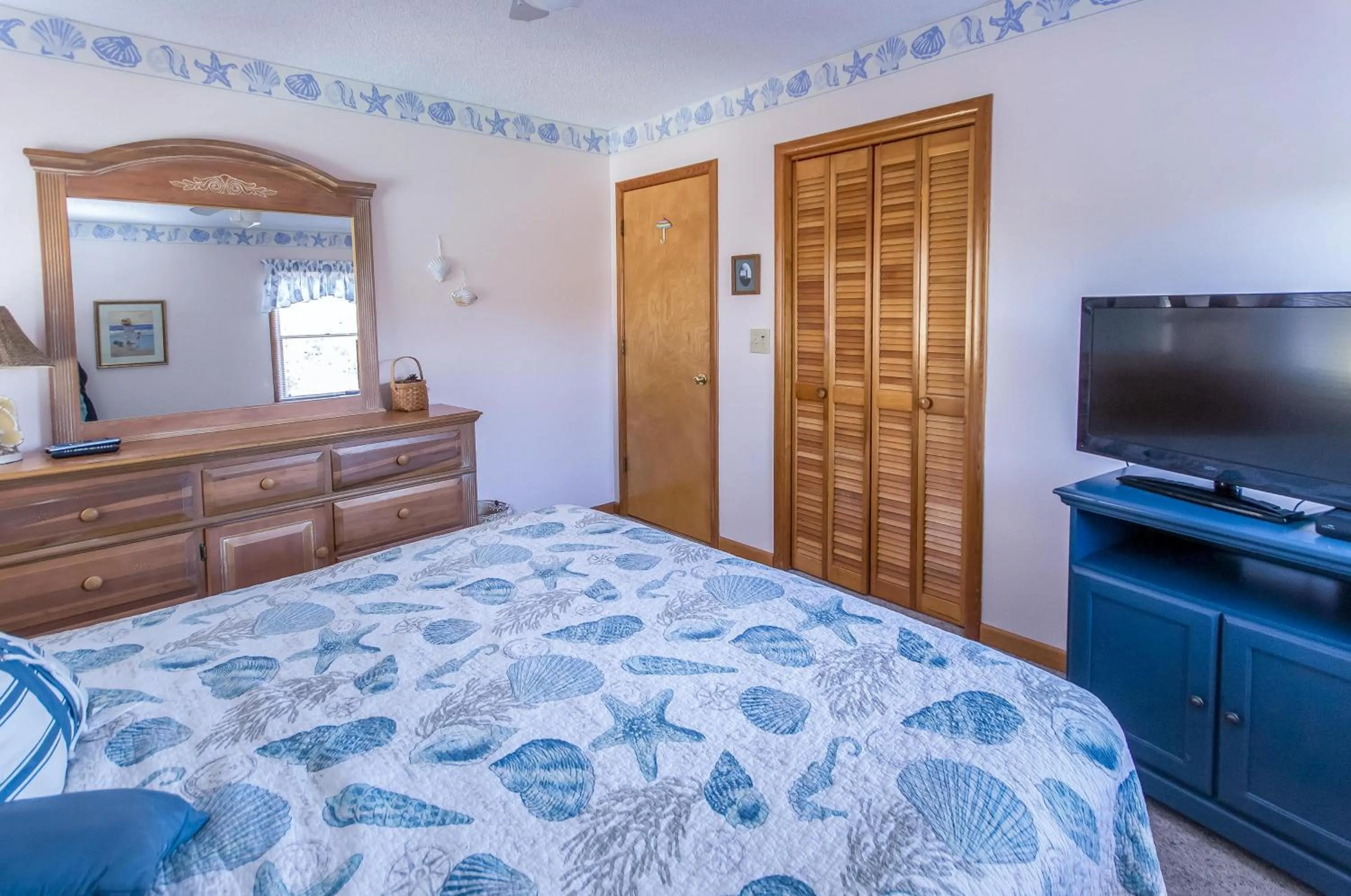 Bed in Misty Blue