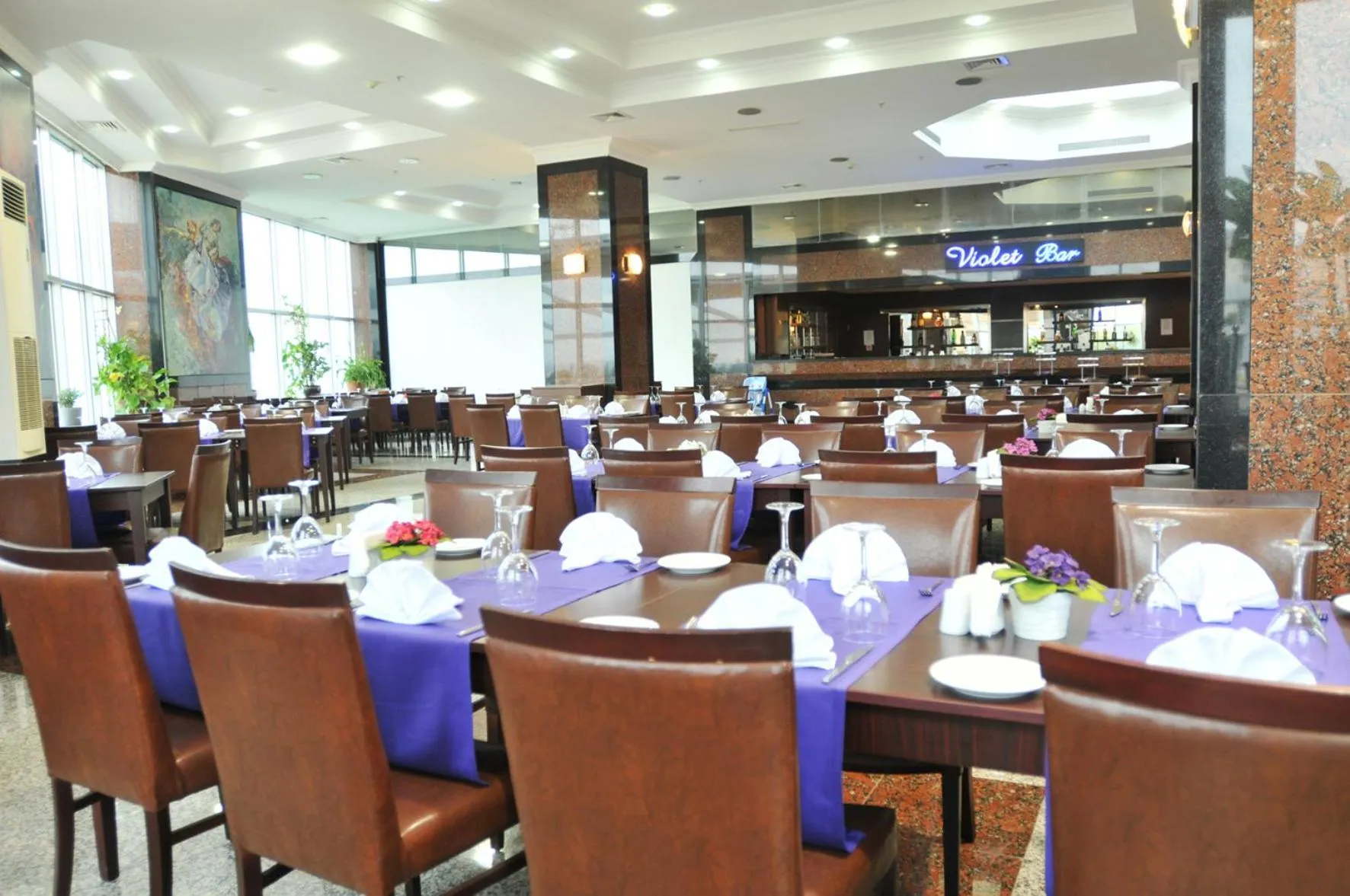 Restaurant/places to eat in Eser Diamond Hotel Spa & Convention Center İstanbul